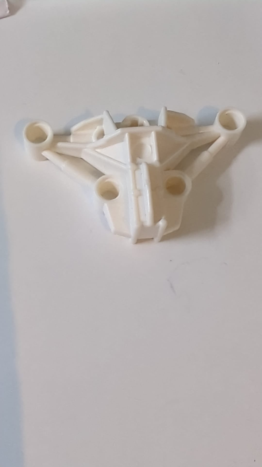 Bionicle Mistika Torso / Schulterbereich weiß