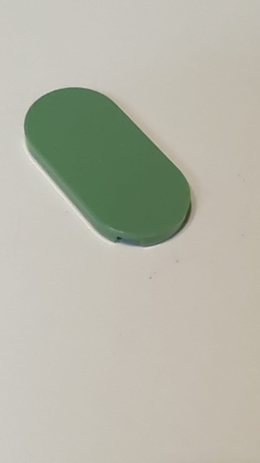 NEU 2 x 4 Fliese, rund oval sandgrün