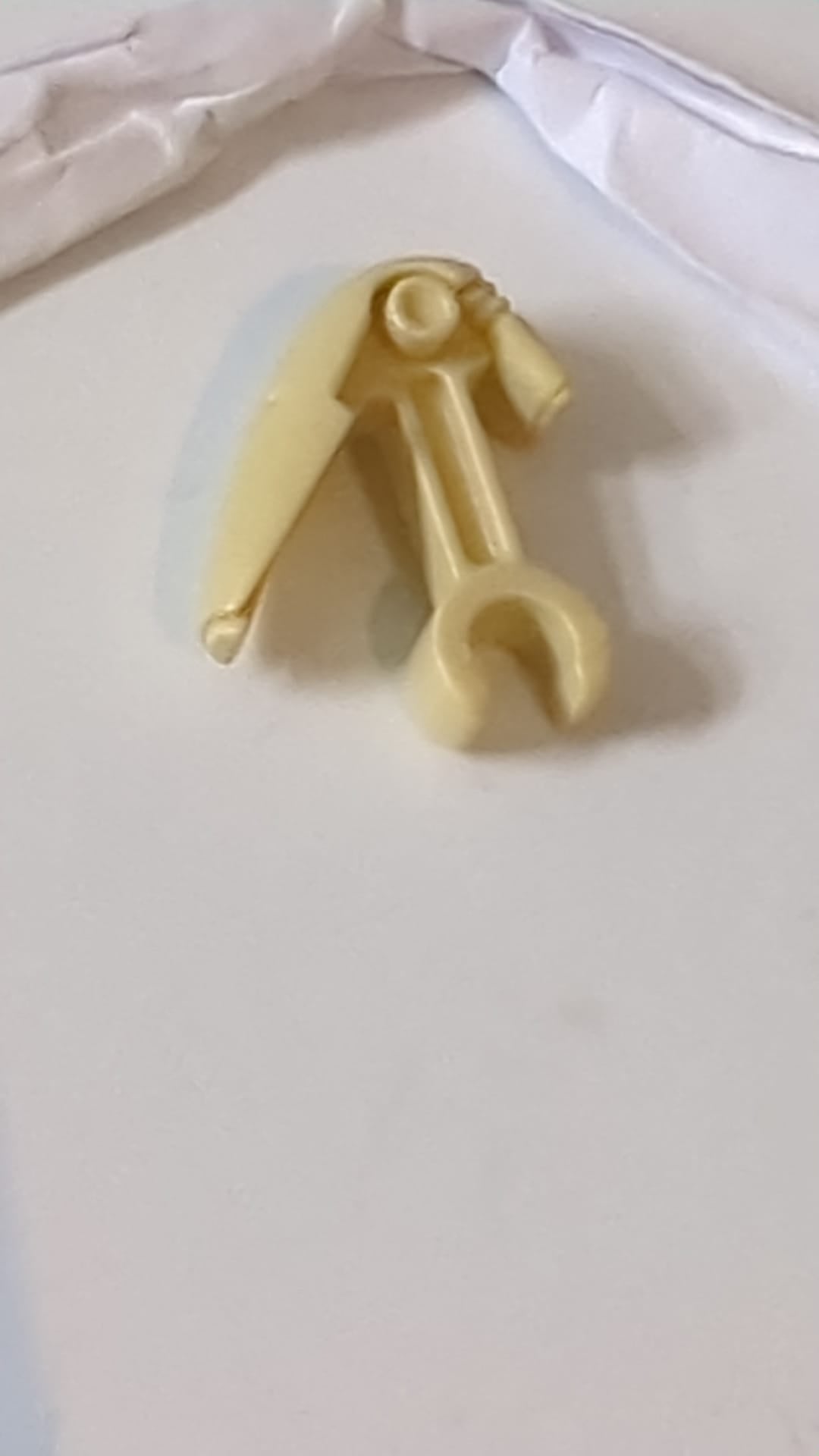 Minifigur, Kopf, Modifizierter mechanischer Standard-„SW-Kampfdroide“ beige tan