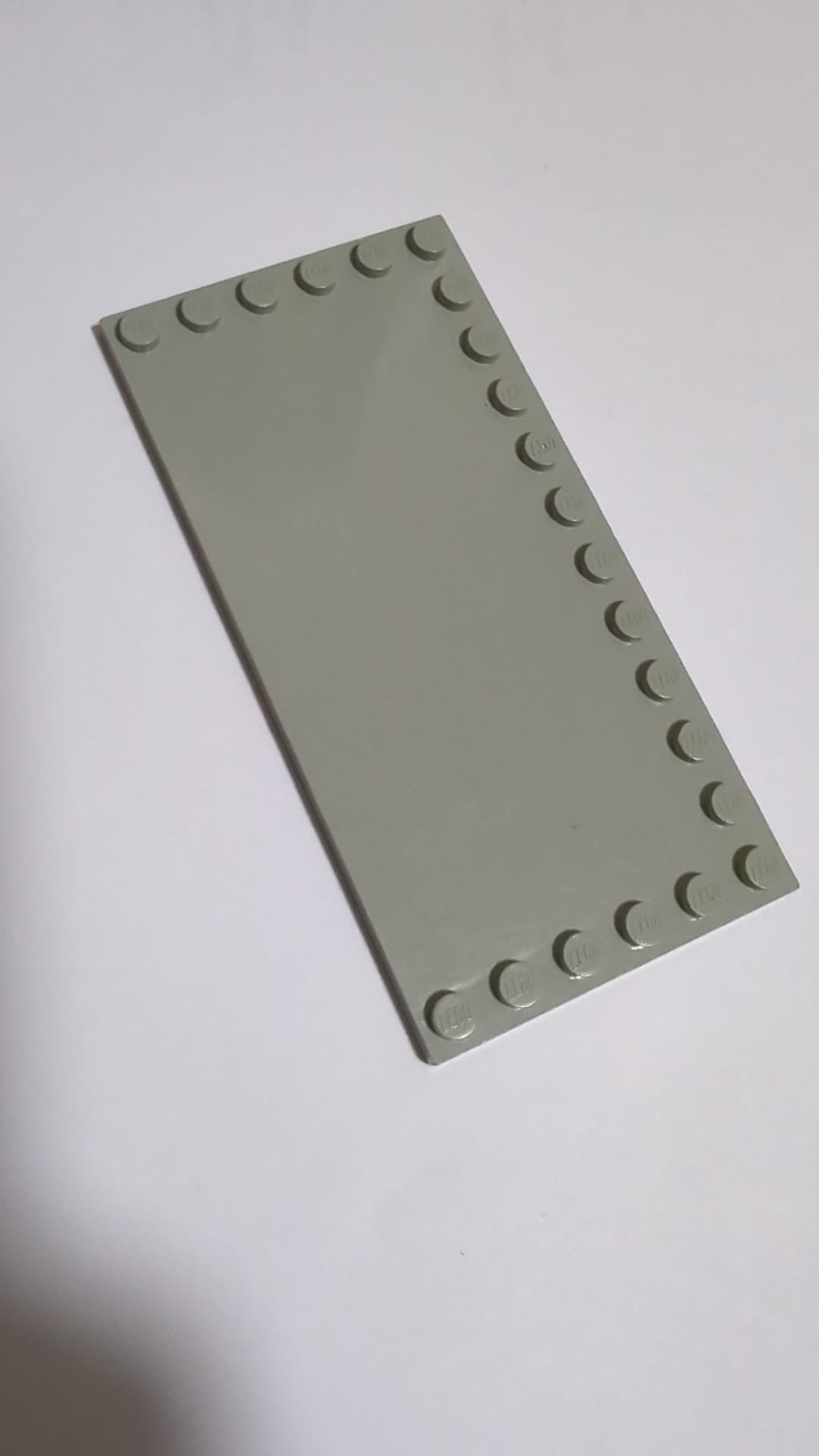6x12 Fliese modifiziert mit Noppen auf Ecken althellgrau