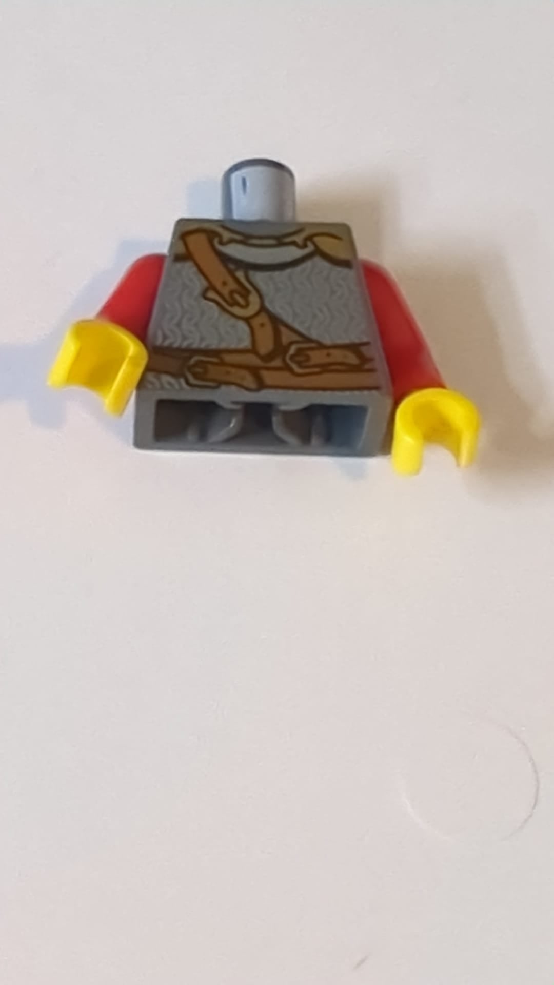 Torso Castle Kingdoms Brustgurt und Gürtel Vorder- und Rückseite Muster / Rote Arme / Gelbe Hände neudunkelgrau
