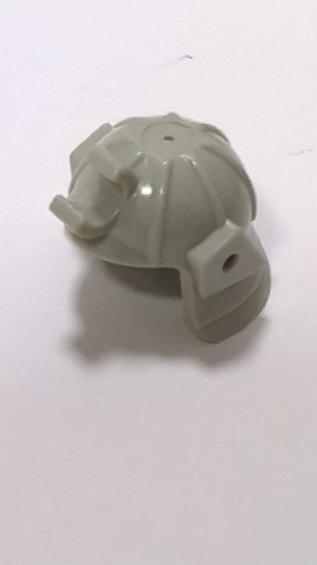 Minifigur, Kopfbedeckung Helm Ninja / Samurai mit Clip und kurzem Visier althellgrau