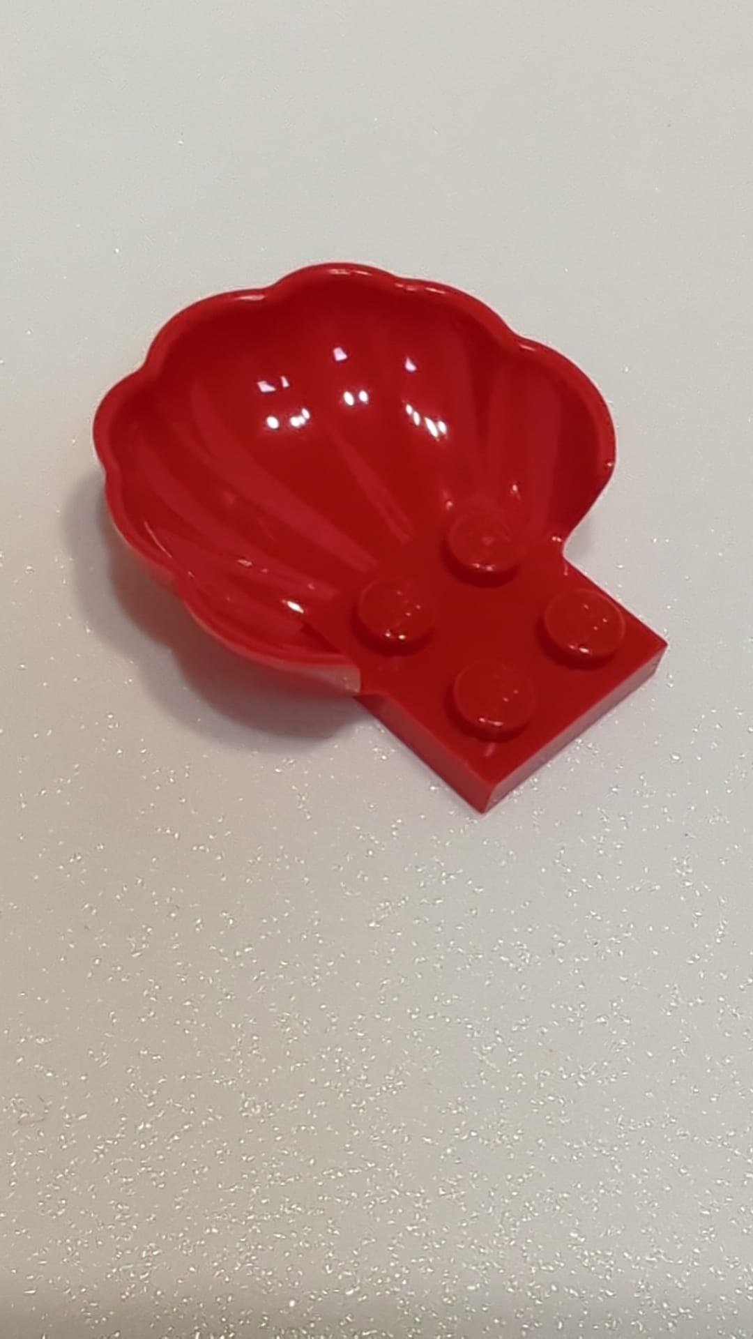 NEU Muschel / Jakobsmuschel mit 4 Noppen rot