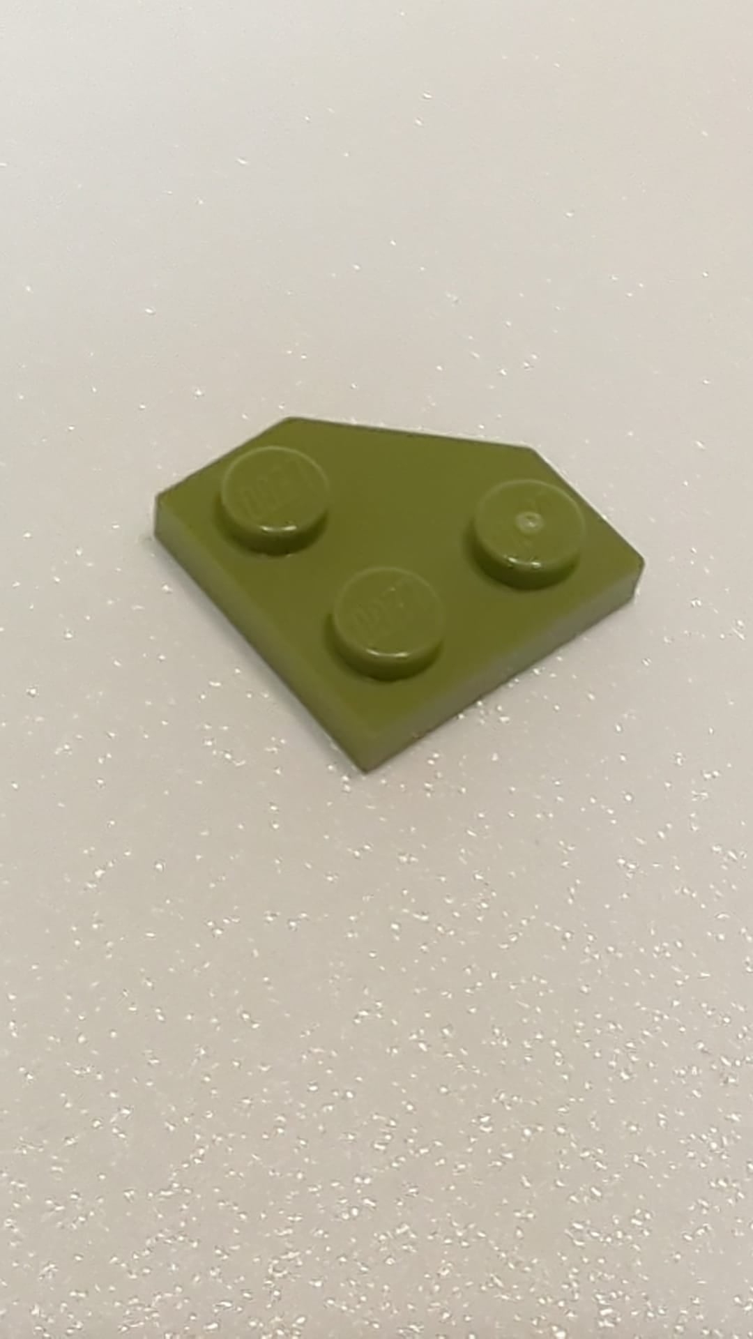 NEU Keilplatte 2 x 2 Eckplatte olivgrün