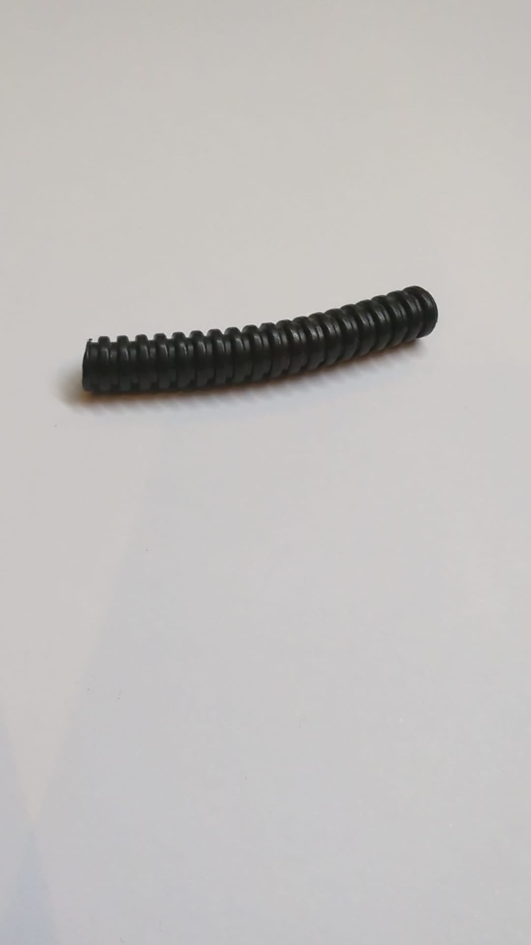 Schlauch geriffelt 6L mit 7mm Durchm. 4,8cm schwarz