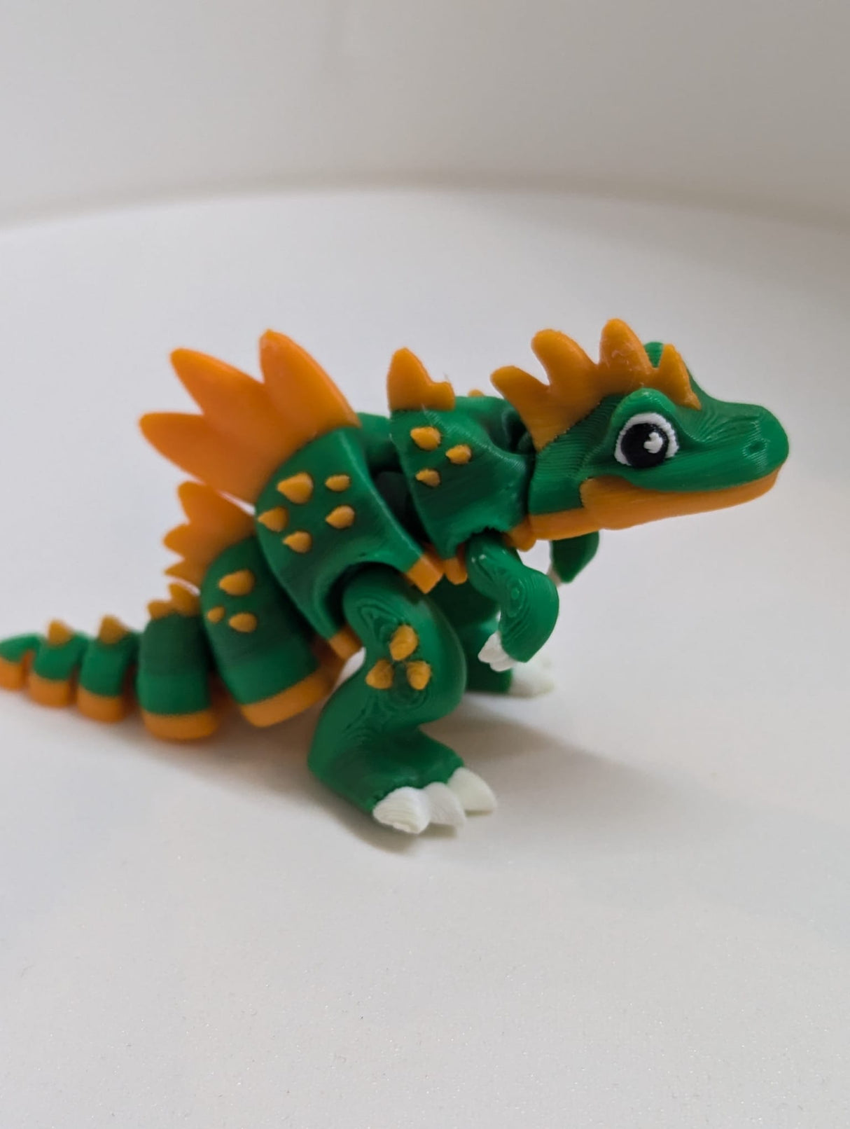 Flexibler Spinosaurus liegen und stehen 3D grün orange