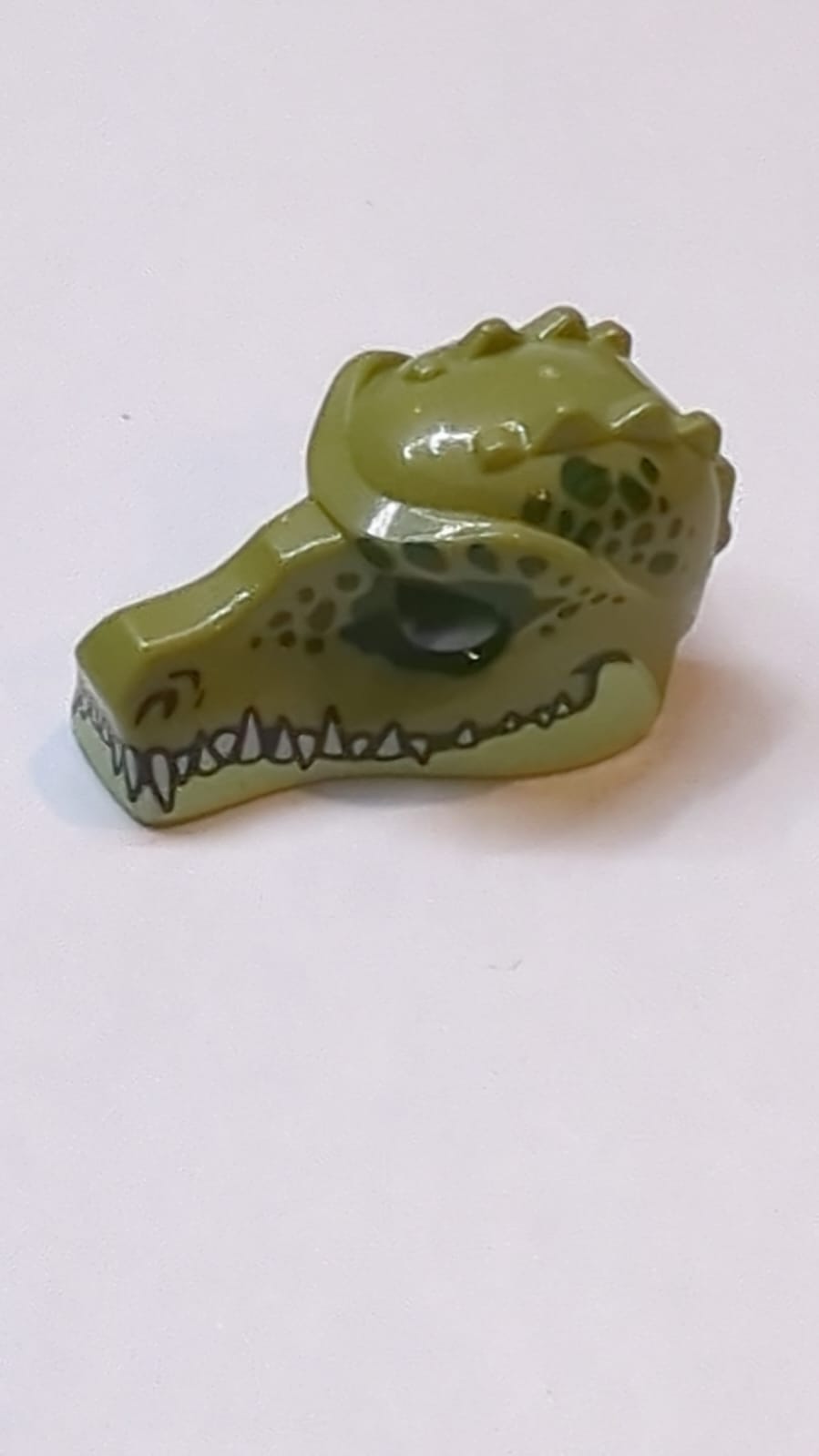 Minifigure, Headgear Mask Crocodile with Teeth and Dark Green Spots Pattern