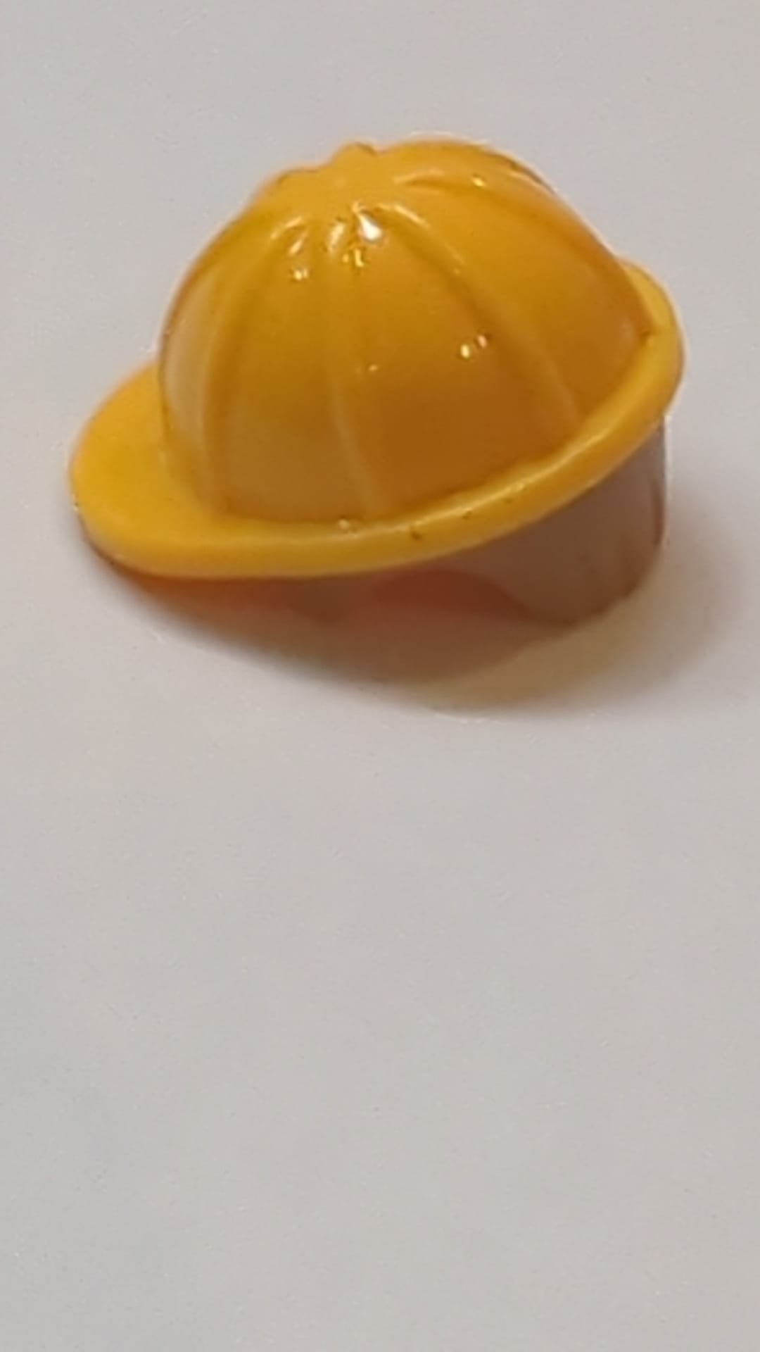 Kopfbedeckung Helm Bauarbeiterhelm mit Haaren, hellorange