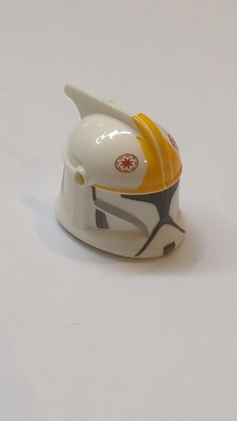 Kopfbedeckung Helm SW Klonkrieger mit Löchern, hell-orange Markierungen und schwarzes Visiermuster (Klonpilot), weiß