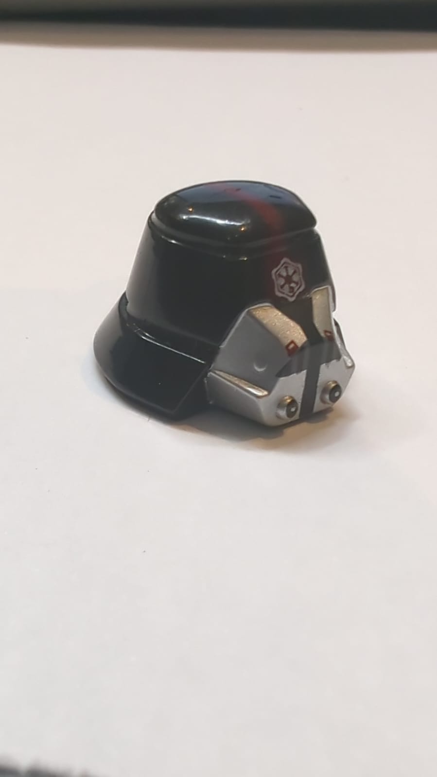 Minifigure, Headgear Helmet SW Sith Trooper with Red Stripe Narrow, Breathing Mask and Imperial Logo Pattern