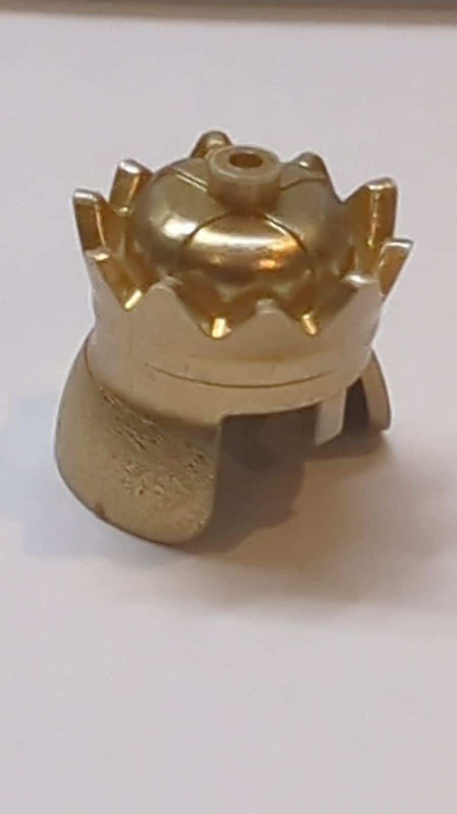 Kopfbedeckung Krone gold