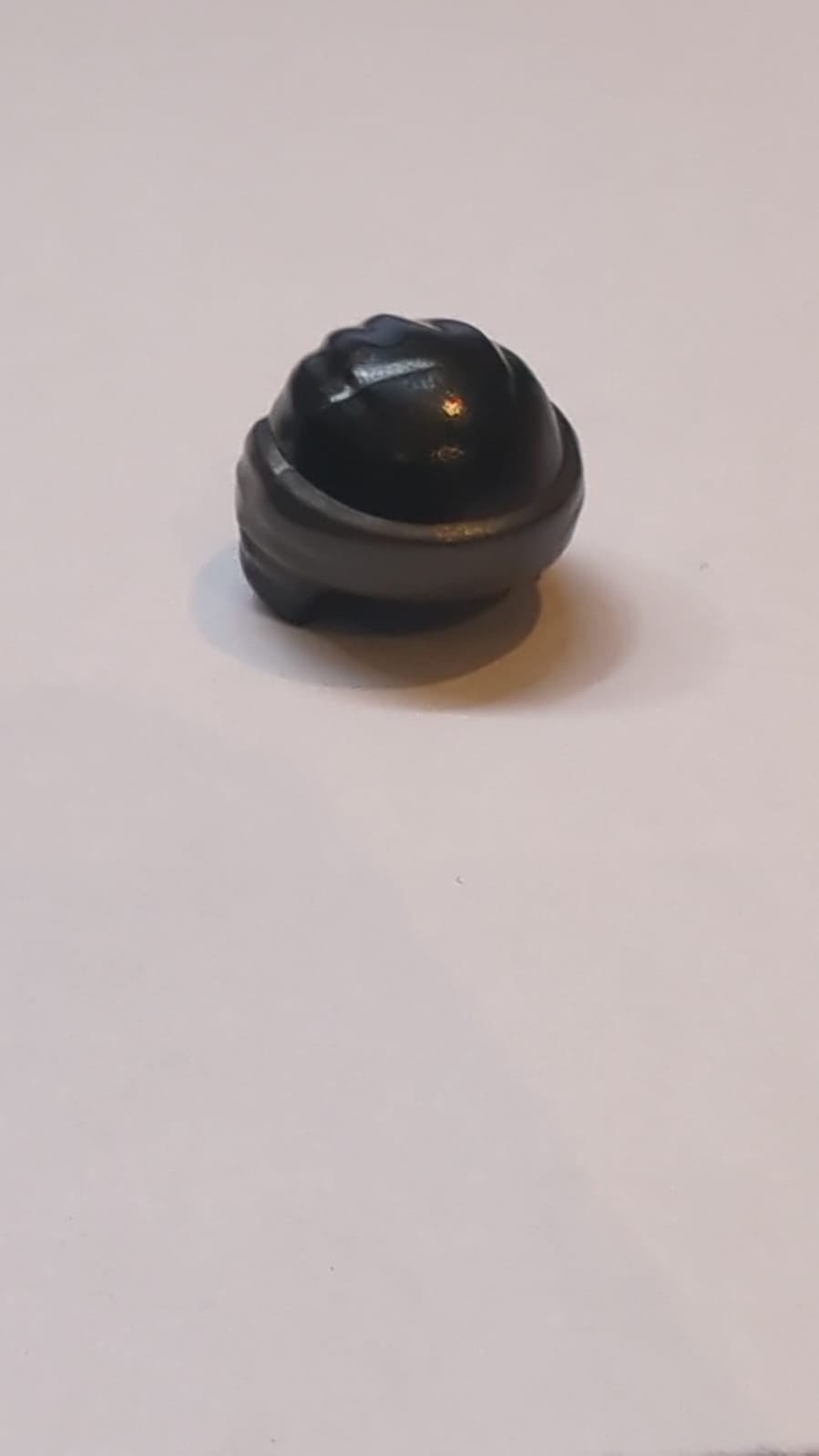 Kopfbedeckung Ninjago Wickeltyp 3 mit geformtem Perlen-Dunkelgrau-Bandana und Knotenmuster schwarz