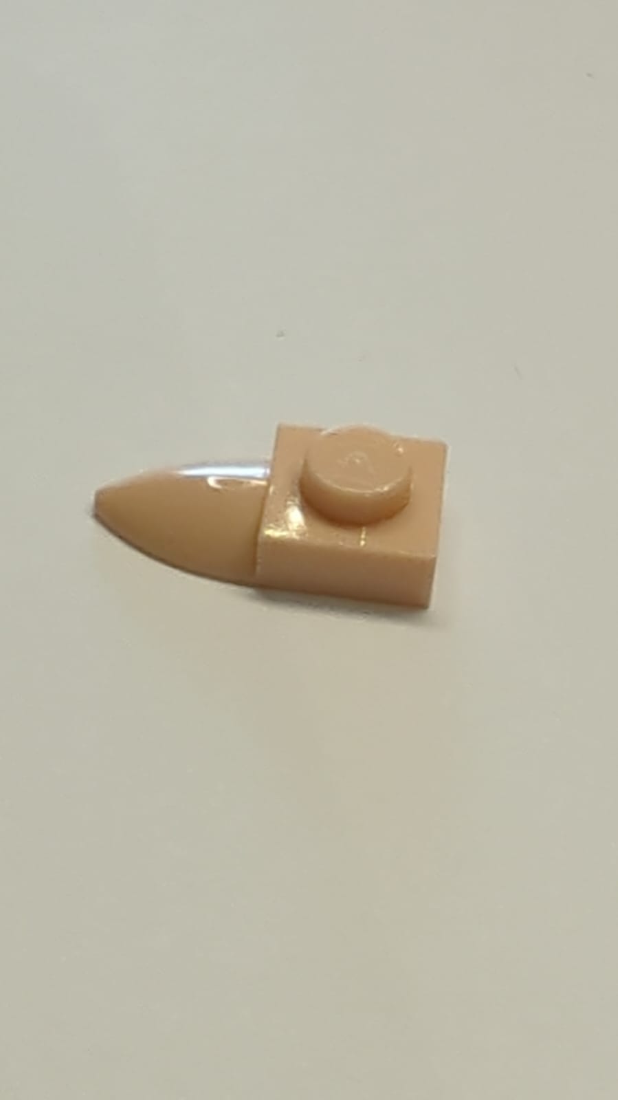 NEU Platte modifiziert 1 x 1 mit Zahn horizontal nougat (hell)