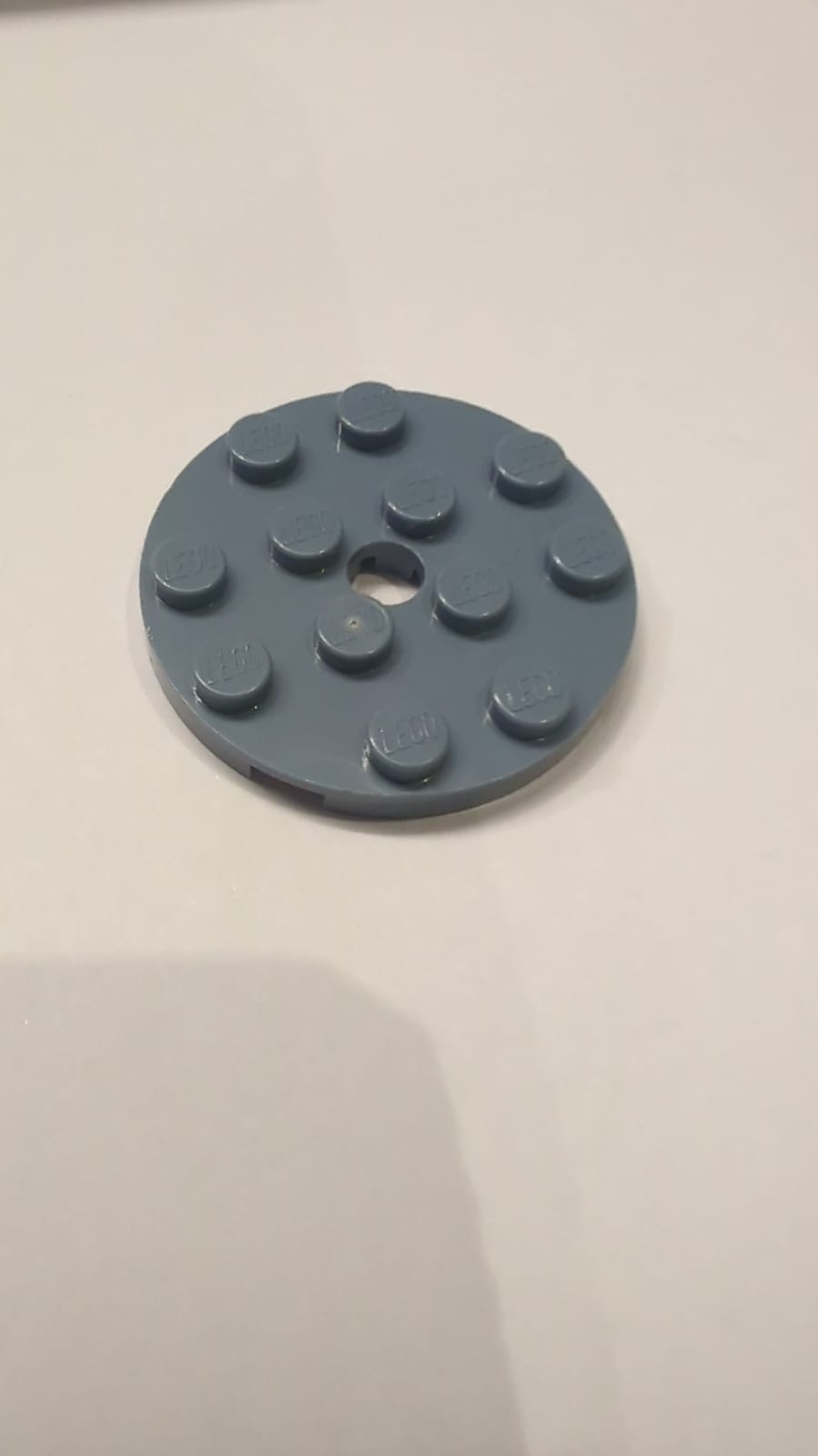 6x6 Rundplatte mit Loch sandblau