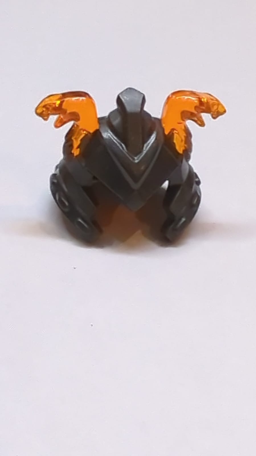 Kopfbedeckung Helm Ninjago mit Wangenprotektor und geformtem trans-orangefarbenem Schlangen-Kopf-Muster titan