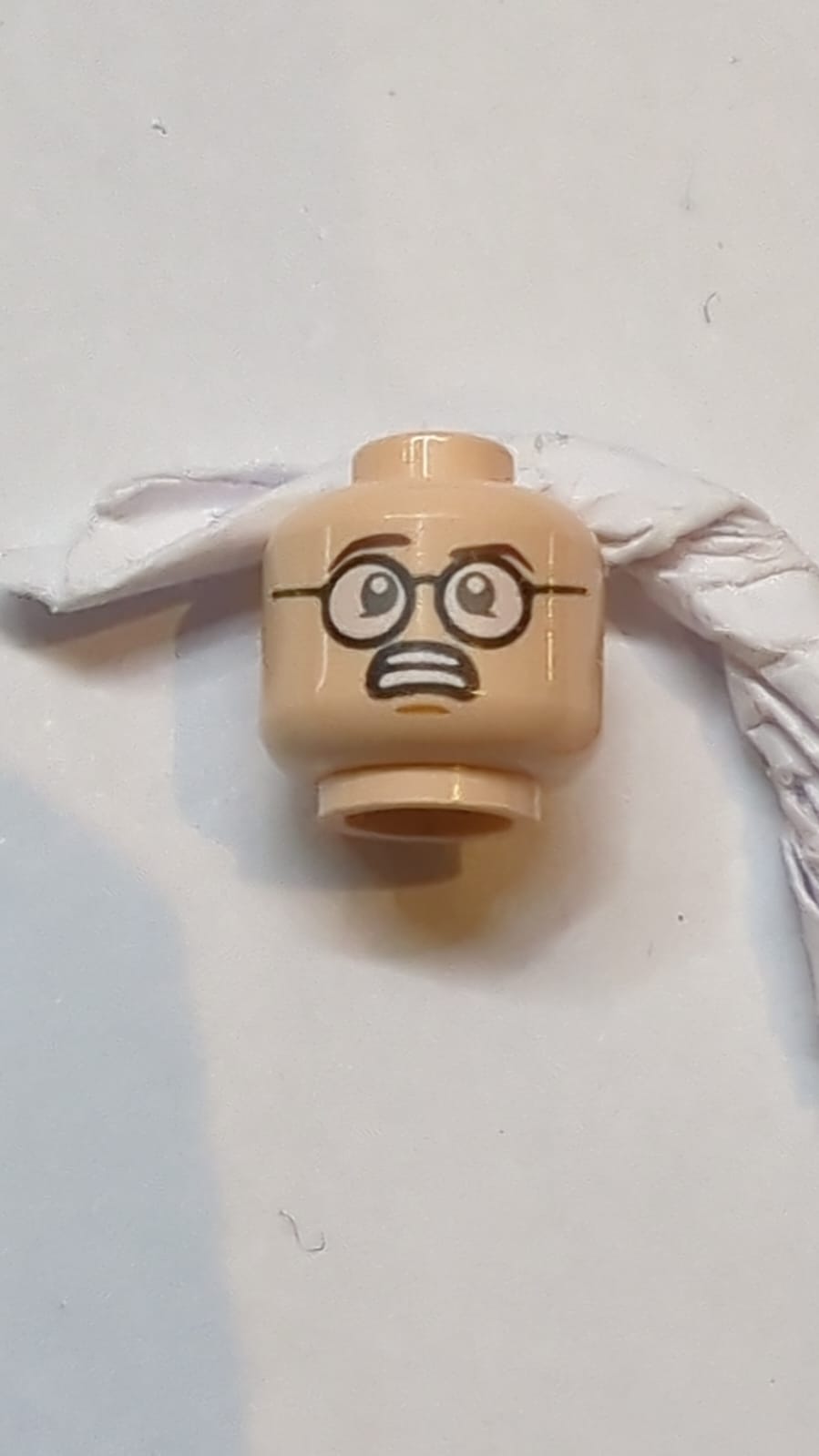 Kopf Doppelseitige Brille, weiße Pupillen, Lächeln / verängstigt mit Zahnmuster (Egon Spengler)