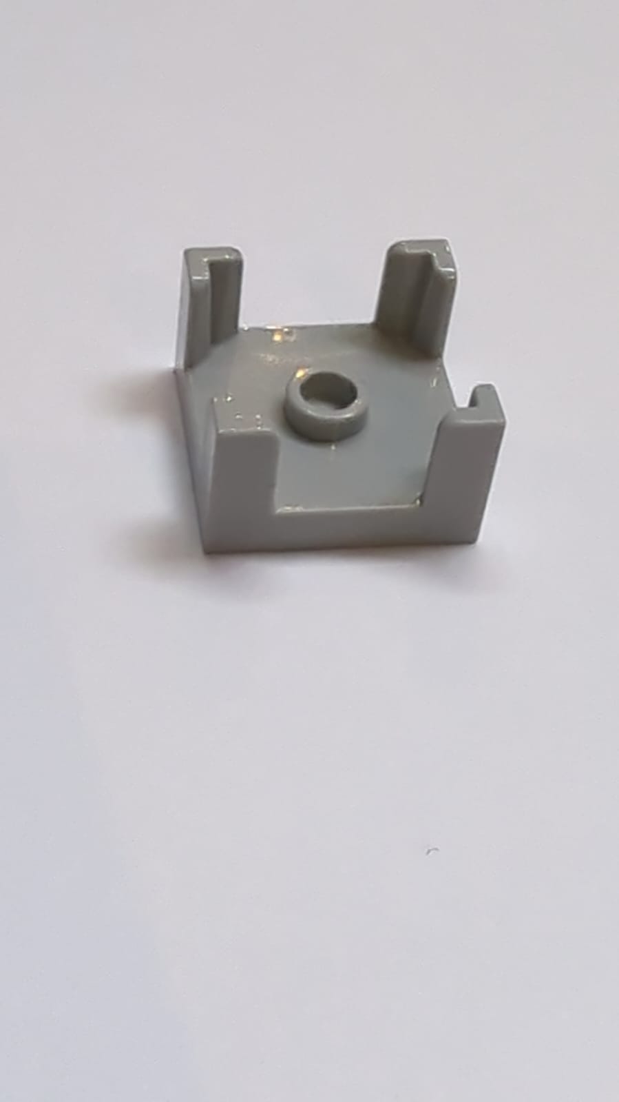 NEU Container, Box 2 x 2 x 1 Hälfte mit Noppen und 4 Eckstützen neuhellgrau