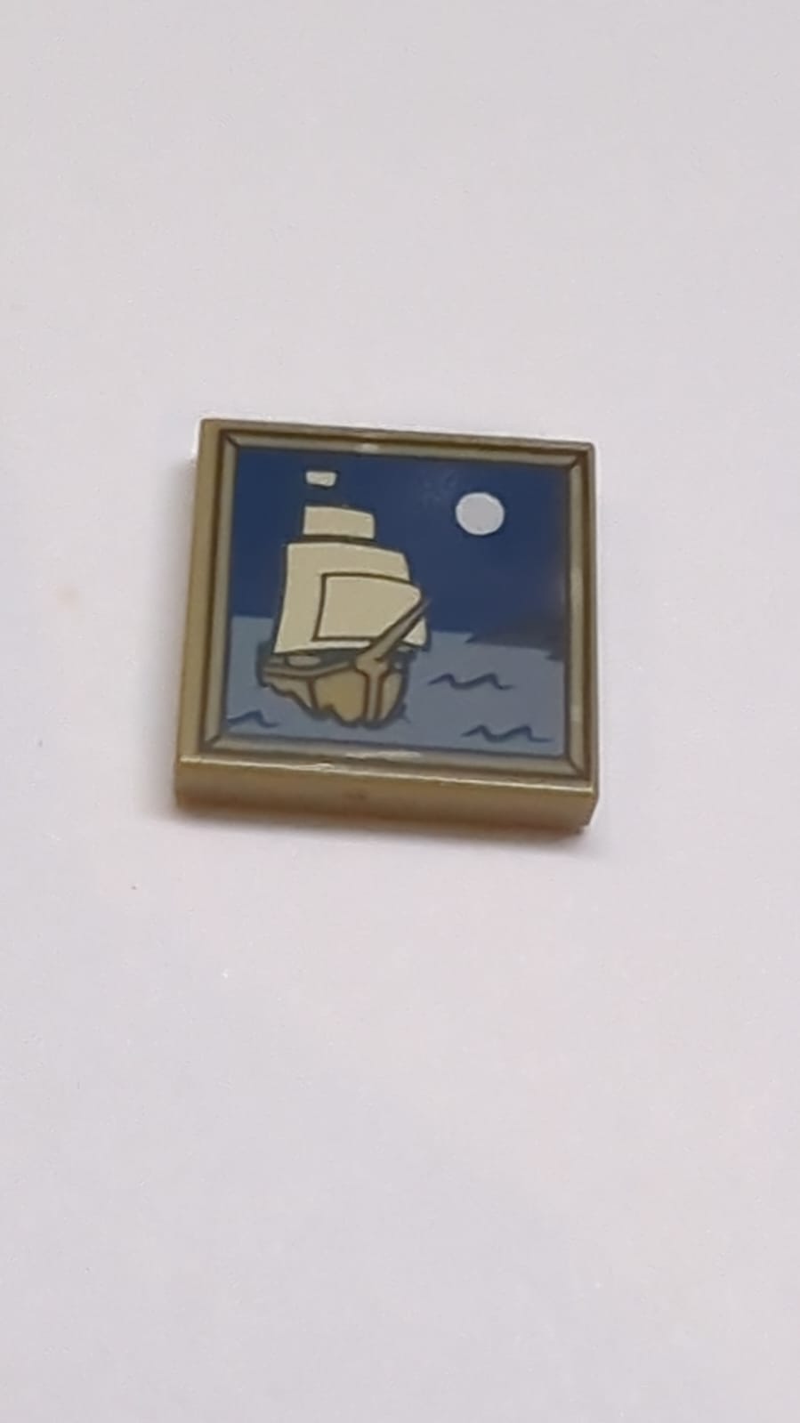 NEU Fliese 2 x 2 mit Nut mit Segelschiff- und Mondmuster dunkelbeige