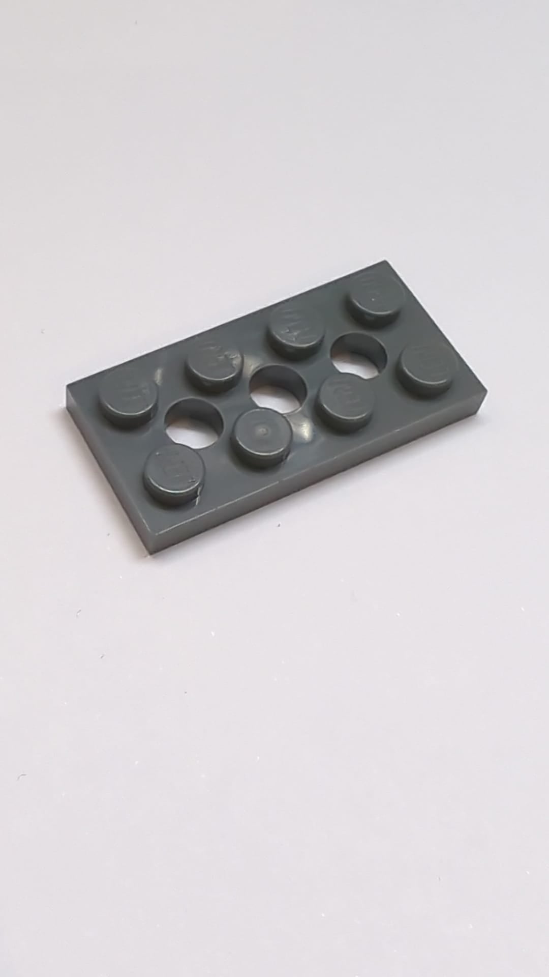 NEU Technik, Platte 2 x 4 mit 3 Löchern neudunkelgrau