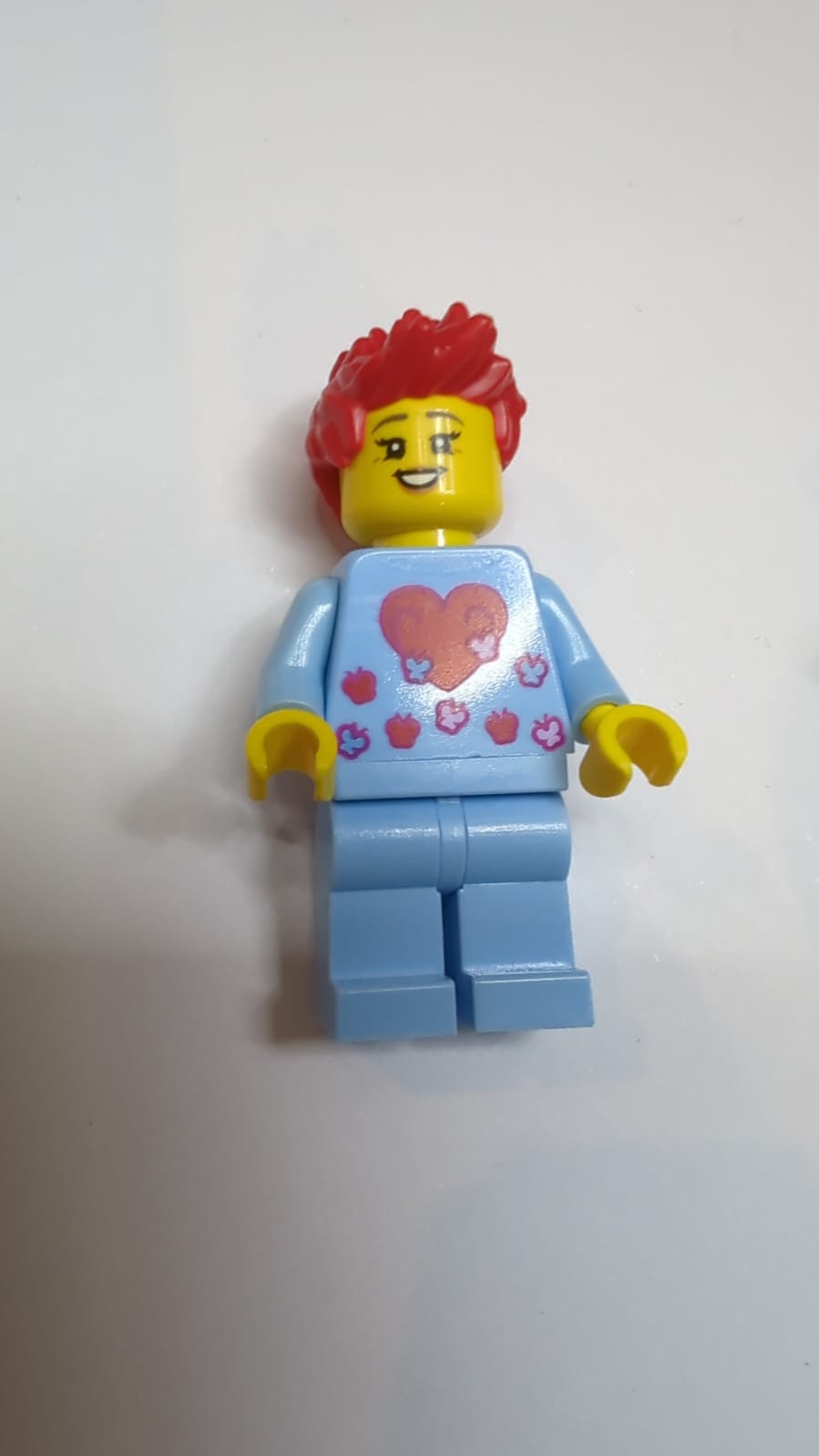 NEU Verliebte Minifigur, Herz auf Pulli, doppeltes Gesicht