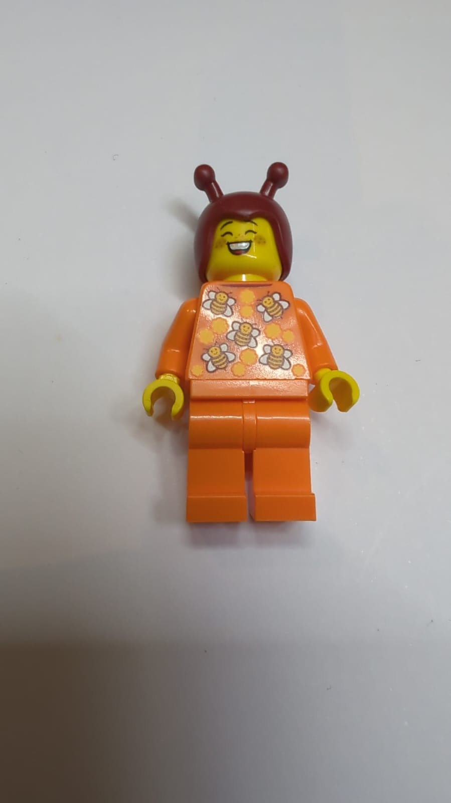 NEU Minifigur Biene mit dunkelroten Fühlern, Doppelgesicht