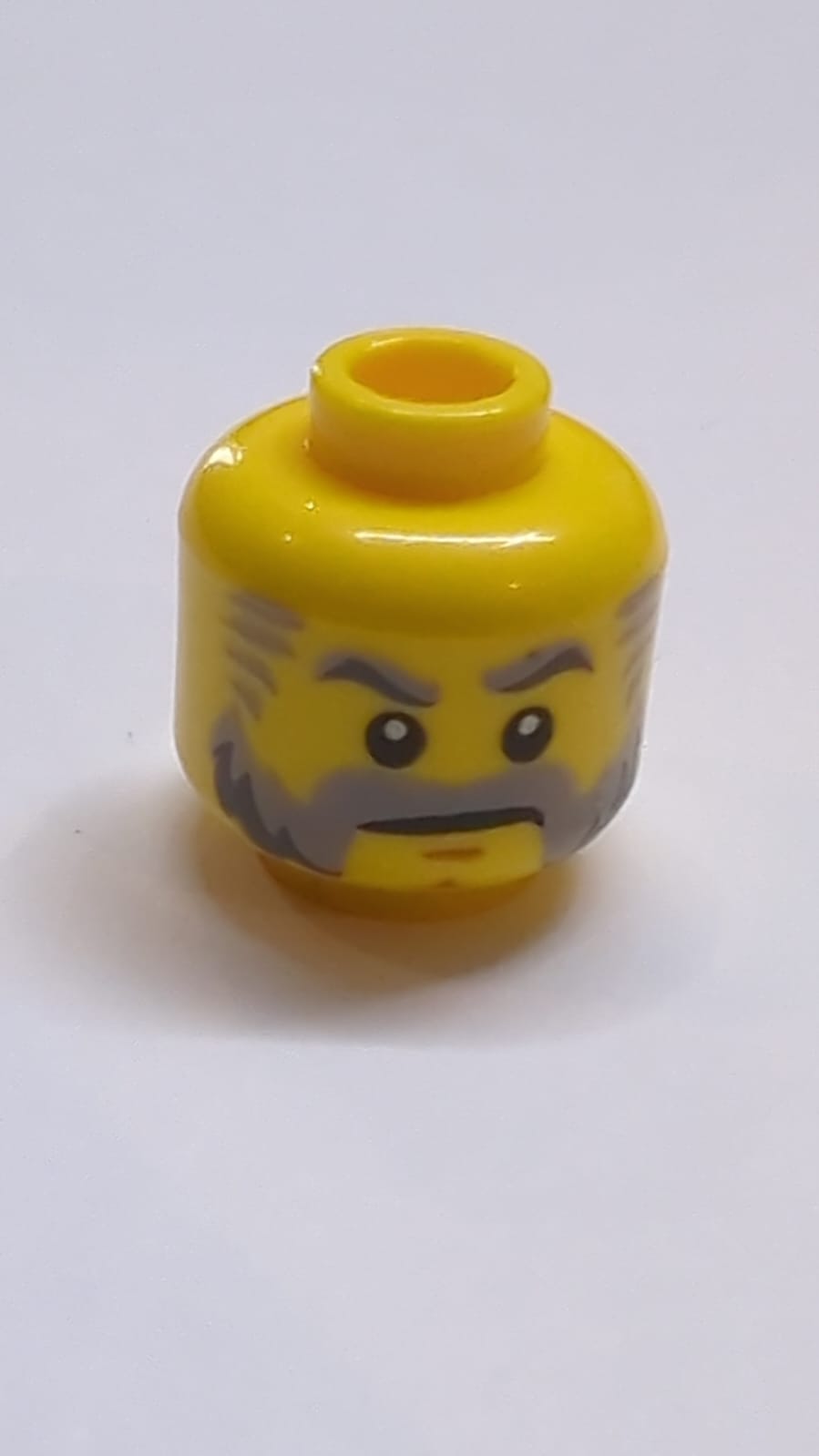 NEU Kopffarbe Hellblau-Grau und Dunkelblau-Graue Augenbrauen, Koteletten, Schnurrbart, mittleres Nougat Kinn Grübchenmuster