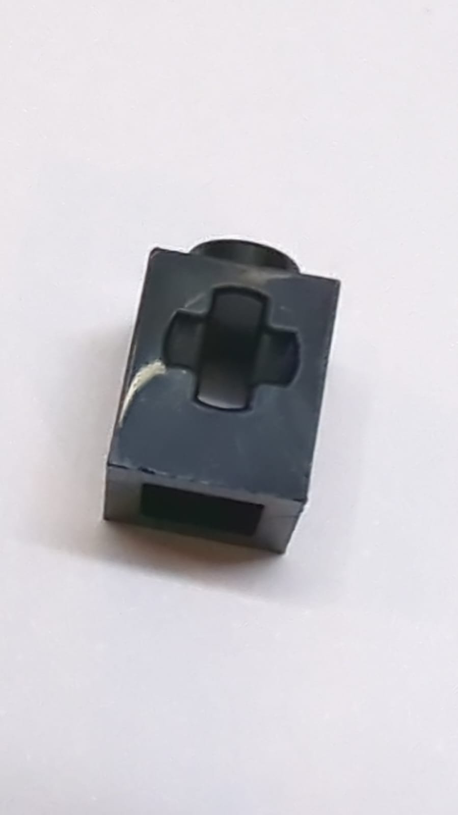 NEU Technik Stein 1 x 1 mit Achsloch schwarz