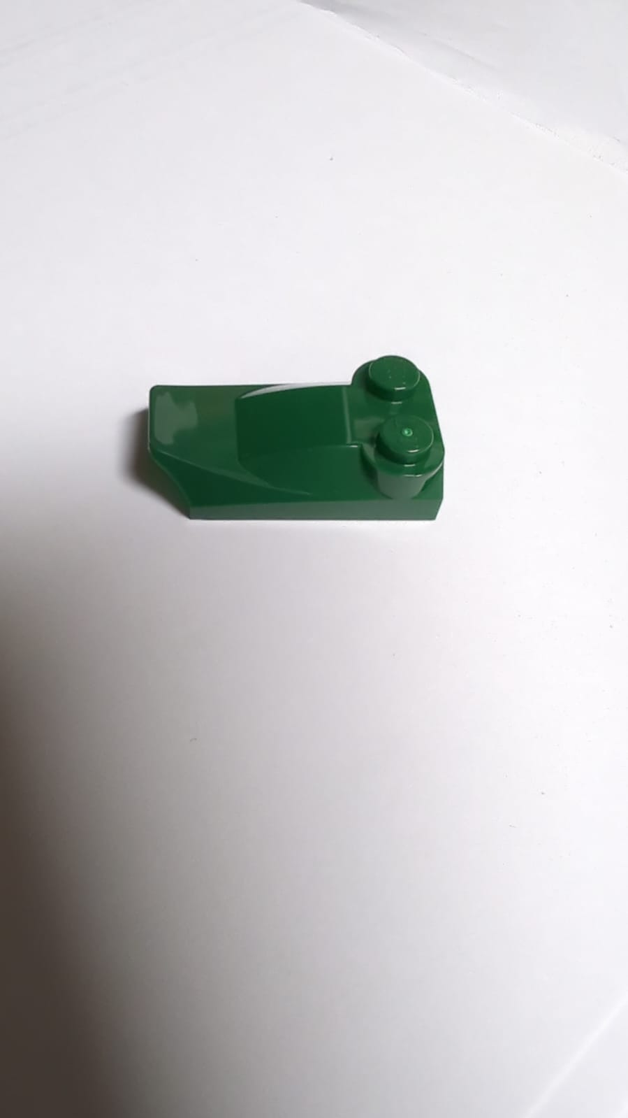 NEU Dachstein gebogen 3 x 2 x 2/3 mit 2 Noppen, Flügelende dunkelgrün