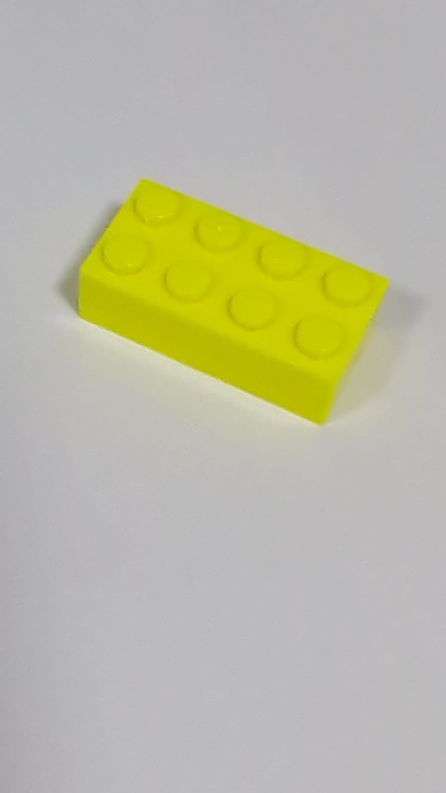 NEU Stein 2 x 4 neongelb