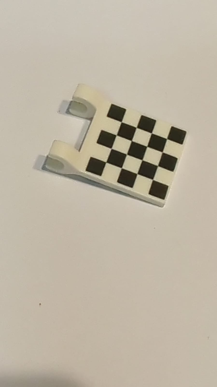 NEU Flagge 2 x 2 Quadrat mit Schachbrettmuster auf beiden Seiten, schwarze Ecken (gedruckt) weiß