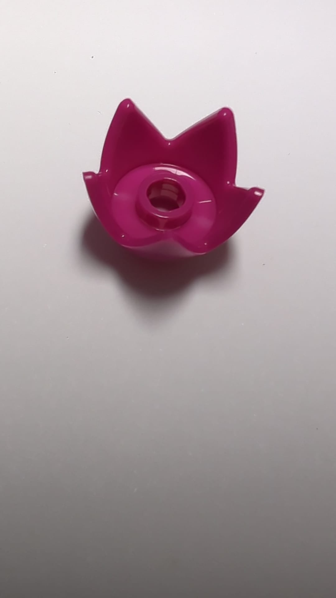 NEU Minifigur Krone Eierschale mit 5 Spitzen und Noppe magenta