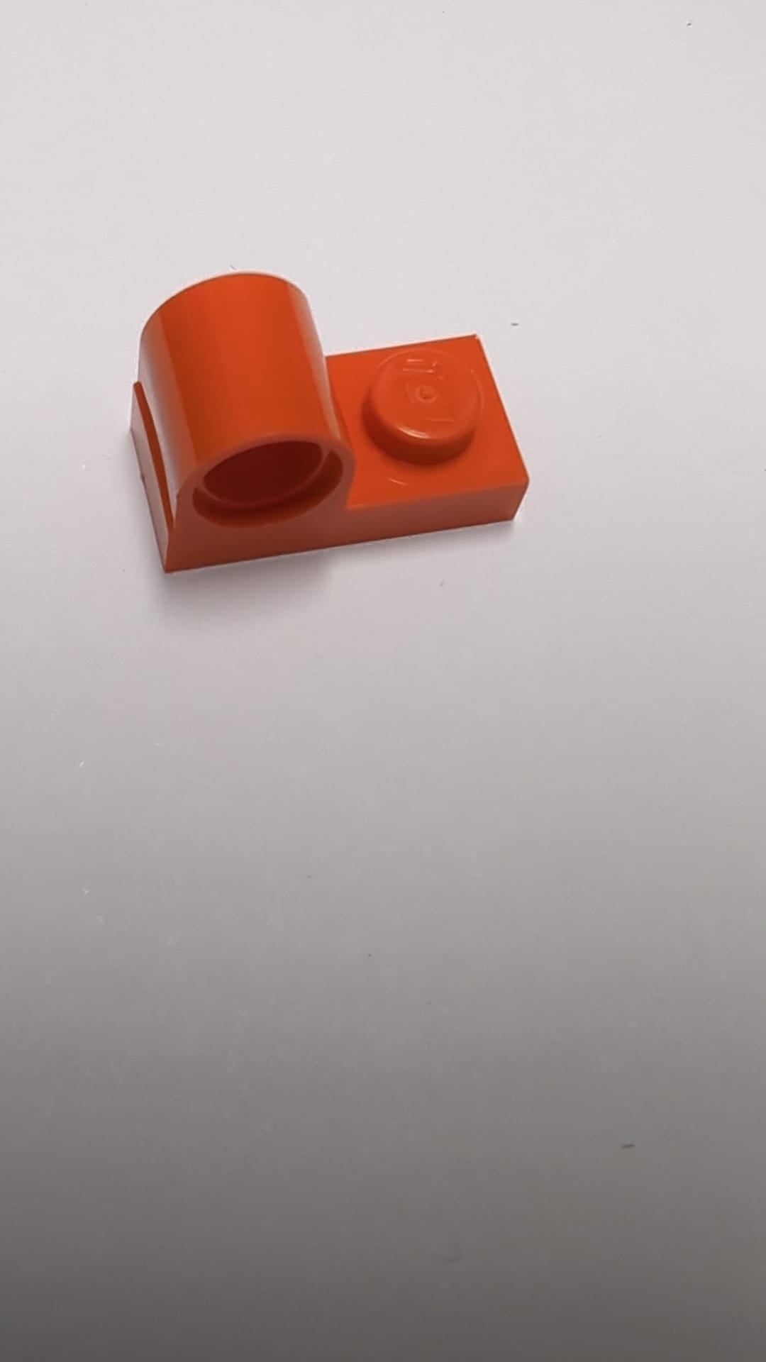 NEU Platte, modifiziert 1 x 2 mit Pinloch oben rotorange