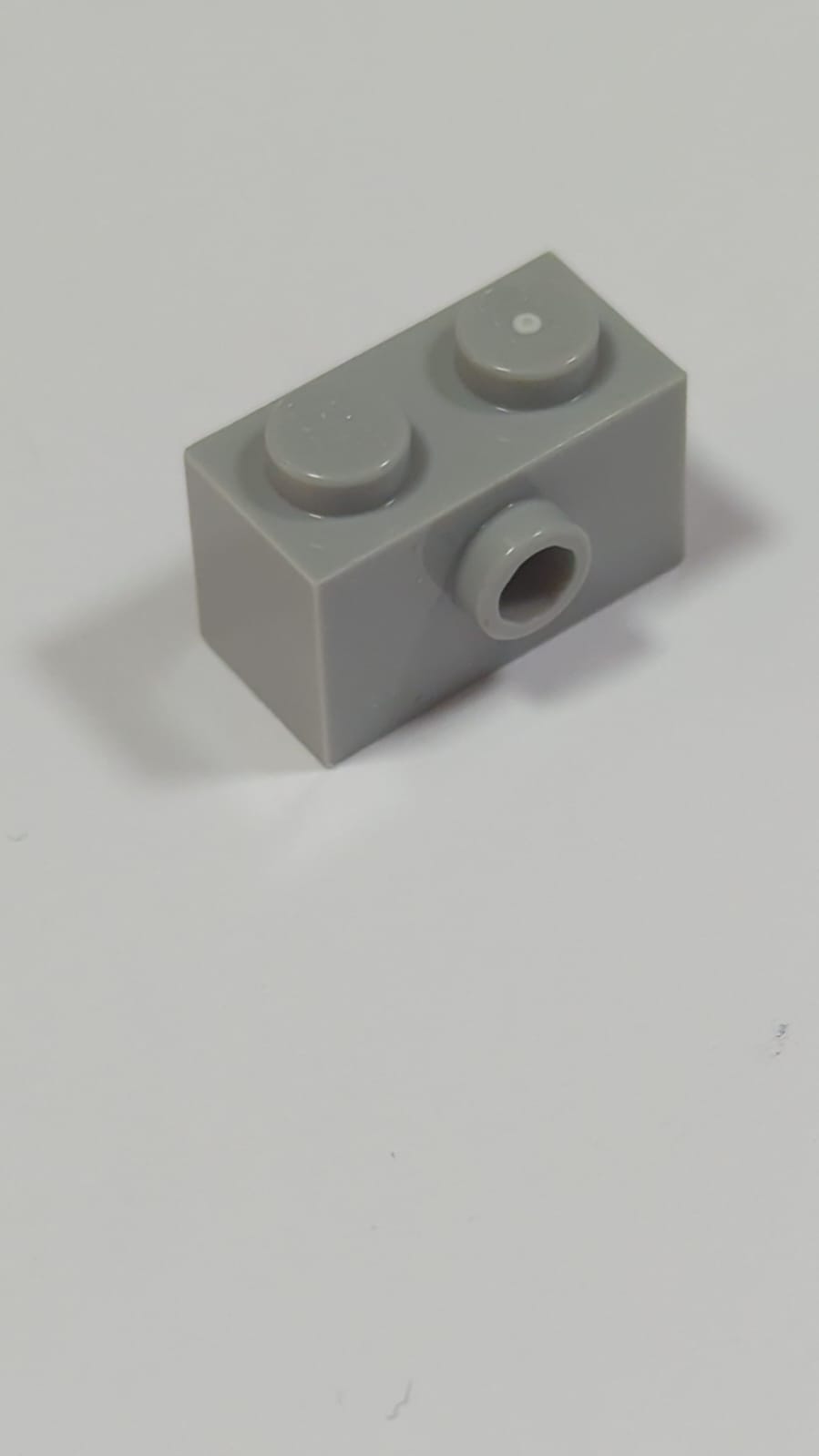 NEU Stein, modifiziert 1 x 2 mit Noppe an einer Seite neuhellgrau