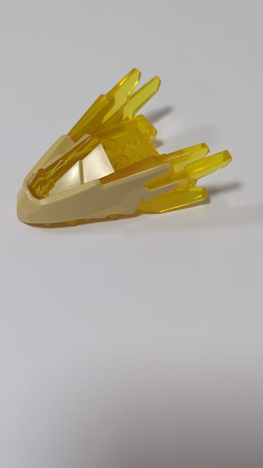 NEU Drachenkopf (Ninjago) Kiefer mit Stacheln, 4 Noppen und 2 Griffstangen mit geformtem Gesichtsmuster in Tan