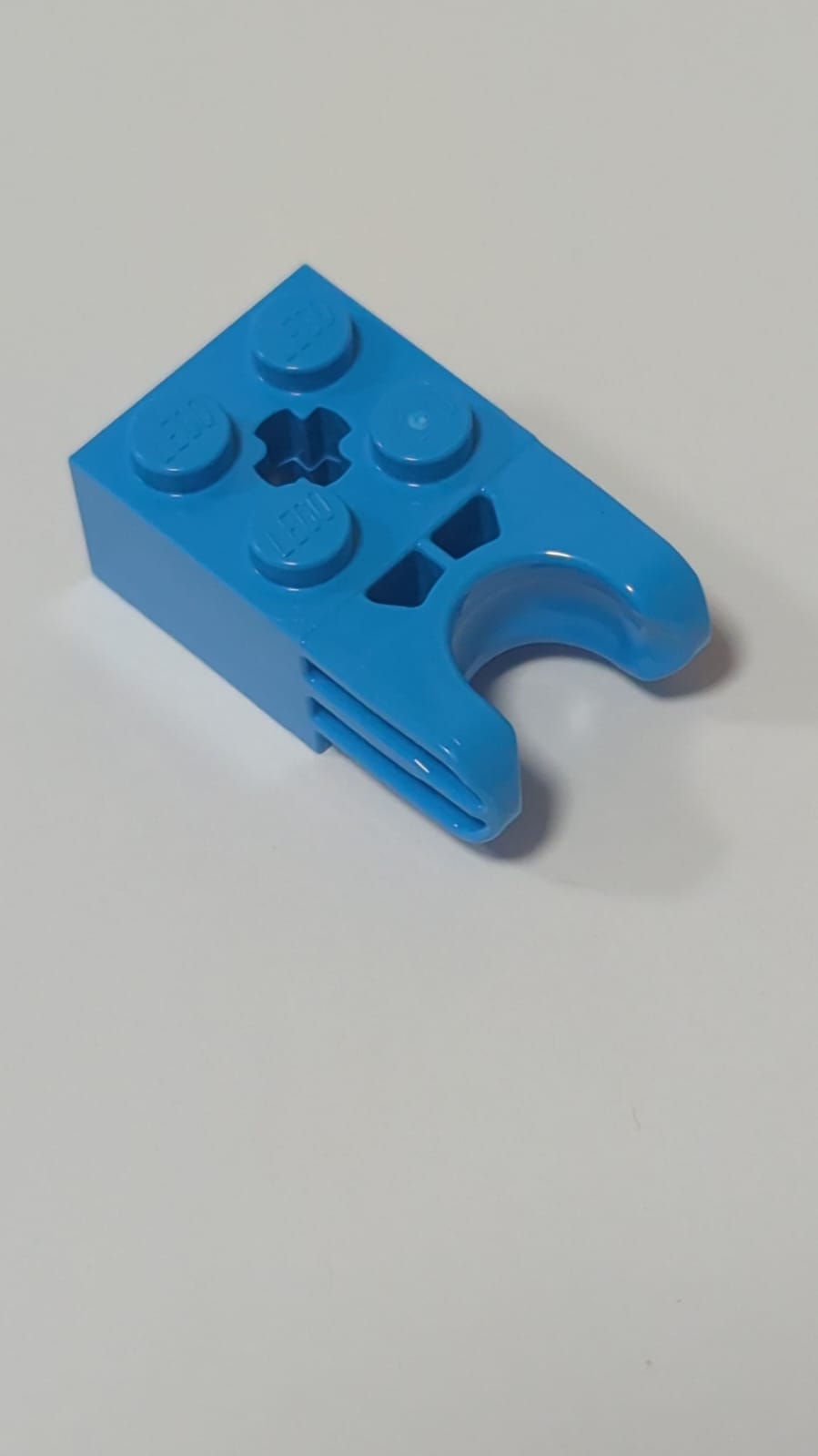 NEU Technik, Stein modifiziert 2 x 2 mit Kugelgelenk und Achsloch - Gerade Gabeln mit runden Enden und geschlossenen Seiten dunkelazur