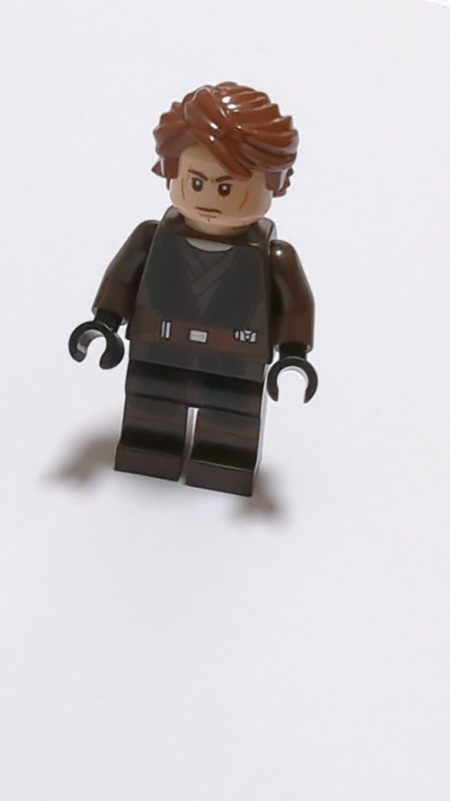NEU Minifigur Anakin Skywalker - Dunkelbrauner und schwarzer Umhang, schwarze Hände