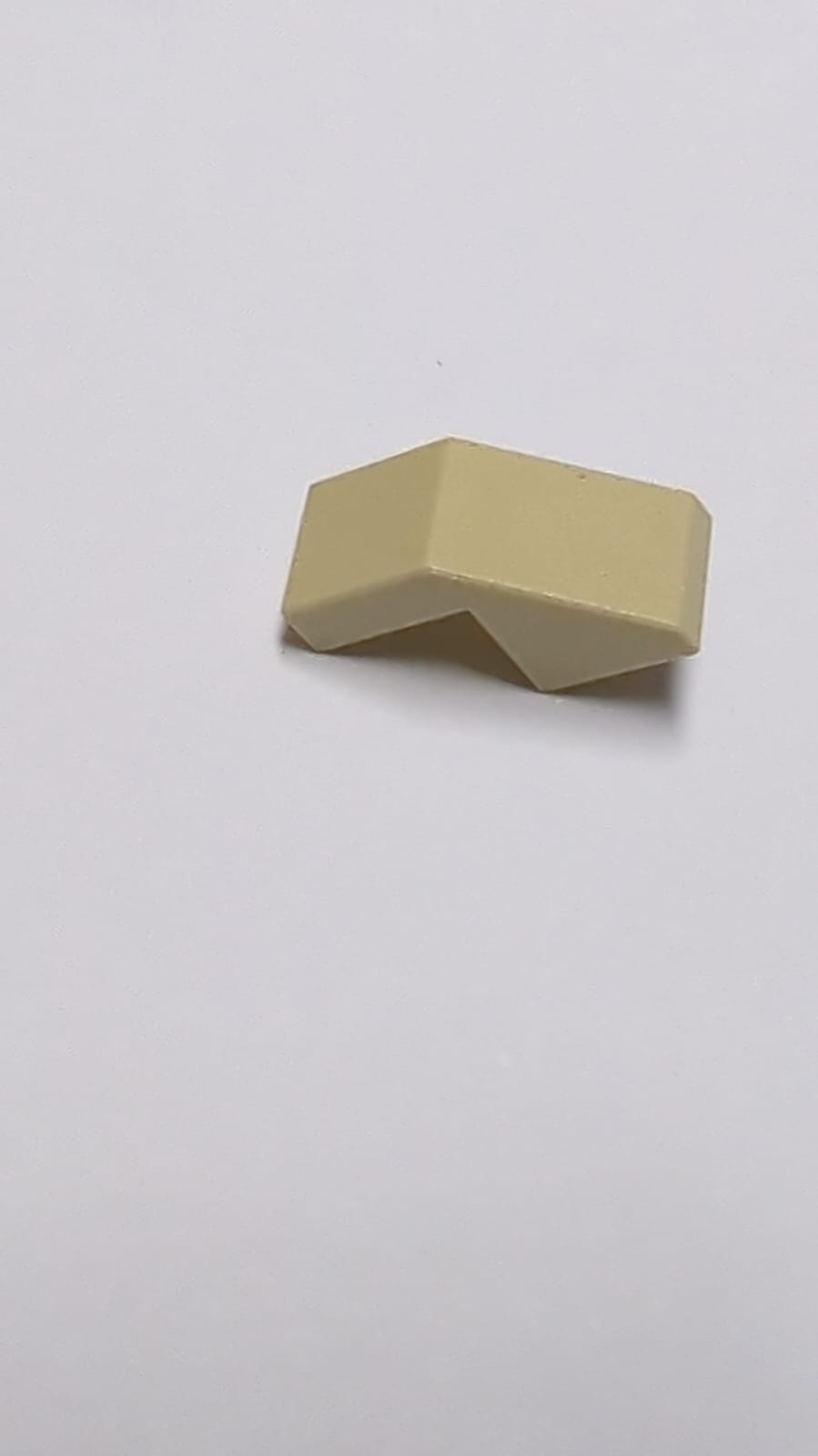 NEU Schrägstein 45° 2 x 1 mit Ausschnitt beige