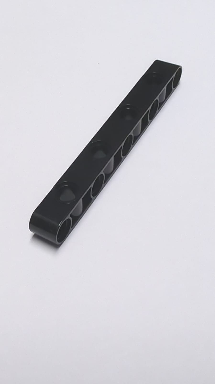 NEU Technik, Liftarm, modifizierte senkrechte Löcher, dick 1 x 9 schwarz