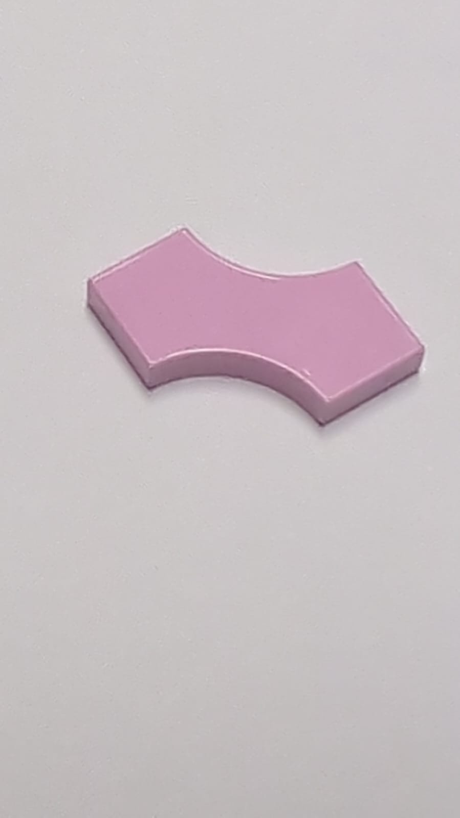 NEU Fliese, modifiziert 2 x 2 mit 2 gebogenen 1 x 1 Ausschnitten, Doppelpfeil rosa