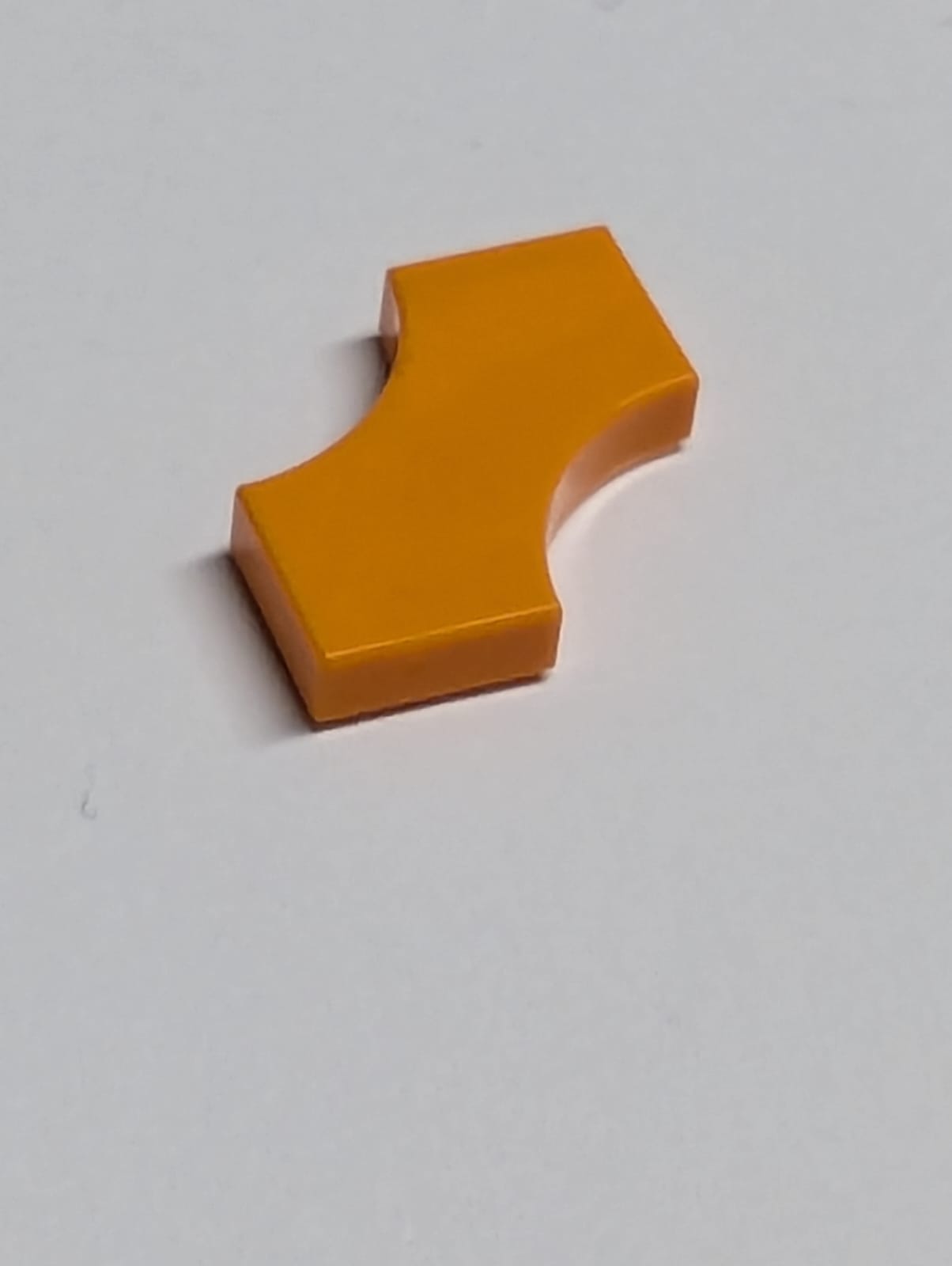 NEU Fliese, modifiziert 2 x 2 mit 2 gebogenen 1 x 1 Ausschnitten, Doppelpfeil, orange