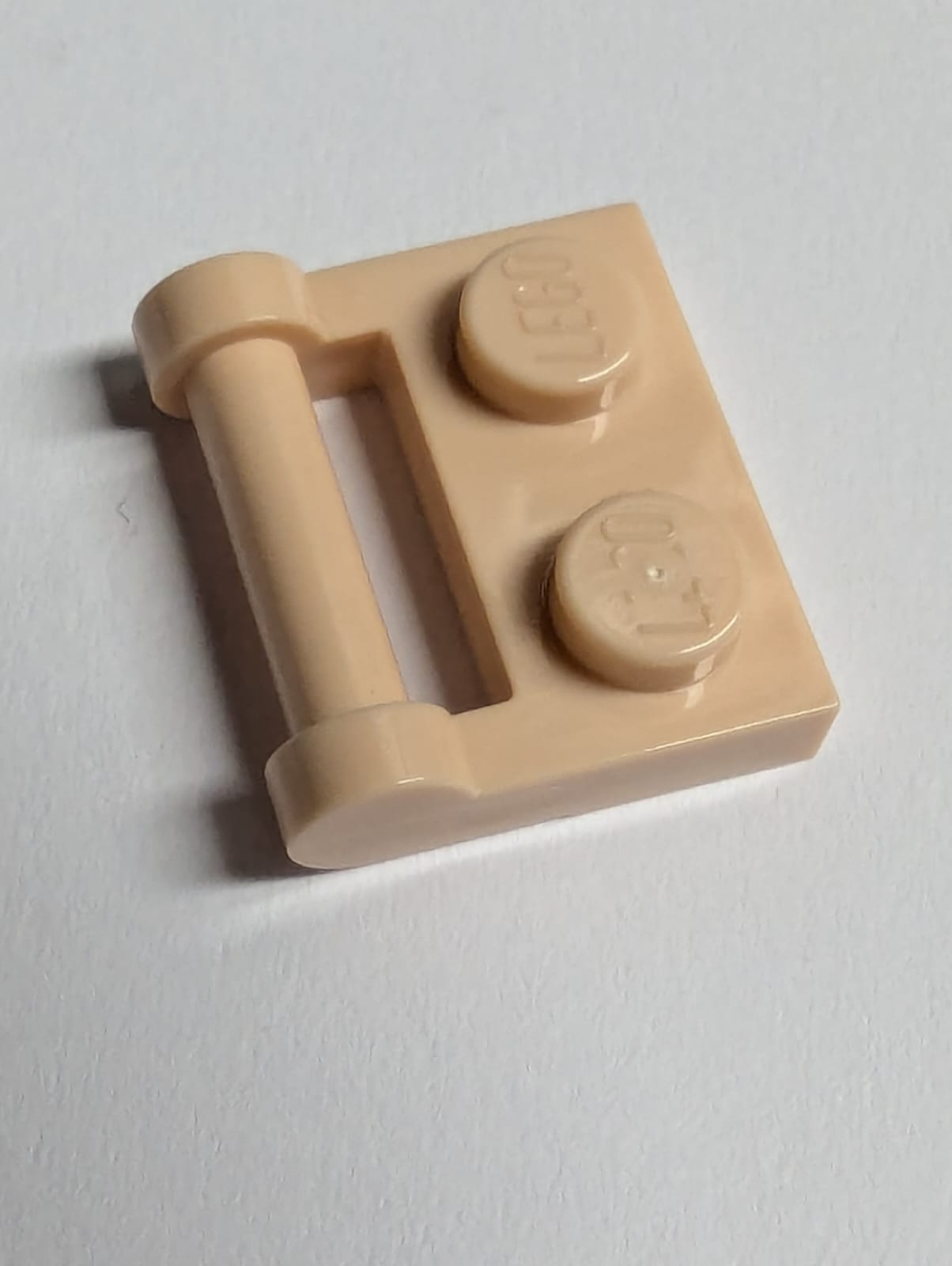 NEU Platte modifiziert 1 x 2 mit Griff auf der Seite hellnougat