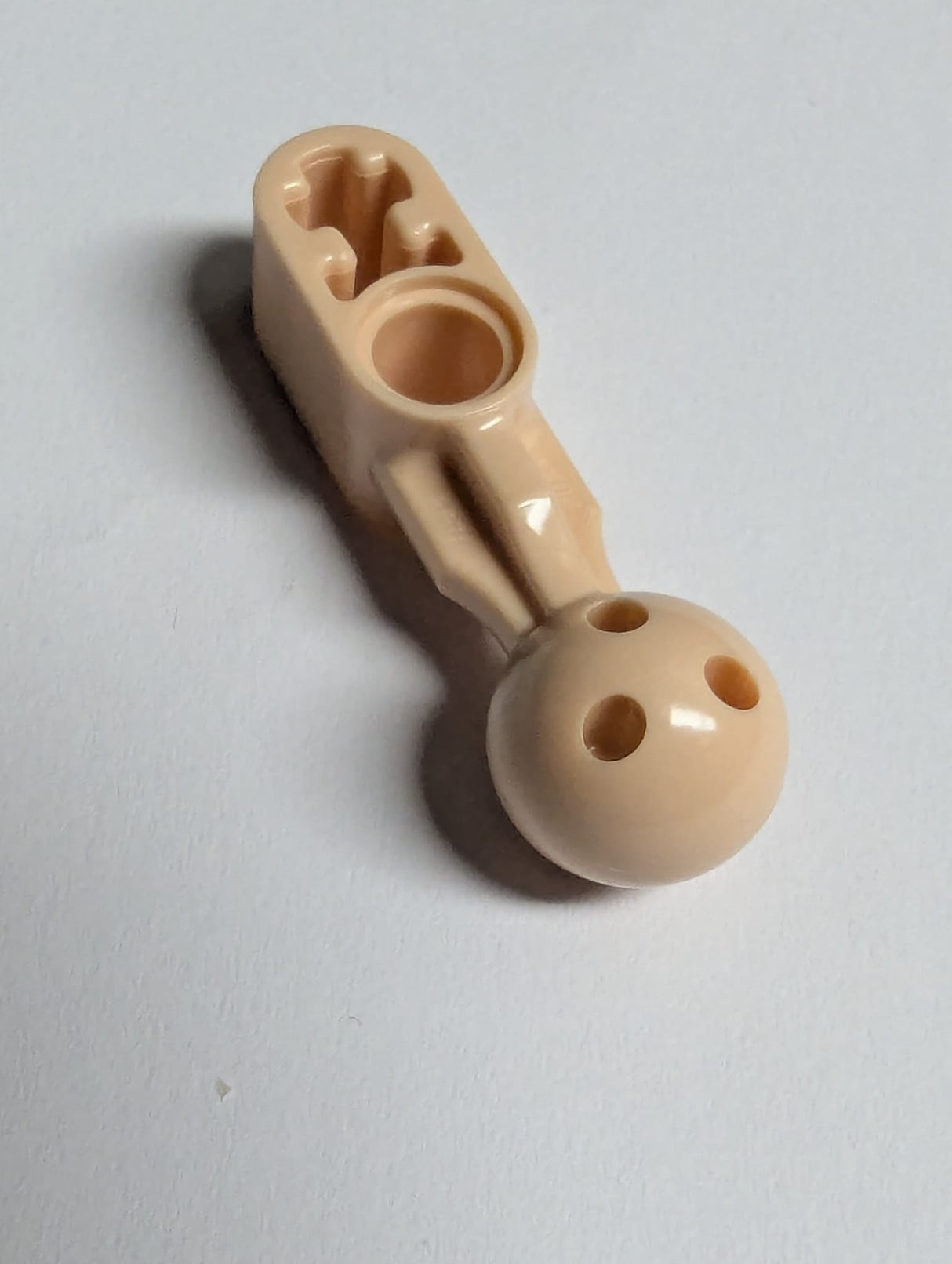 NEU Technic, Liftarm, Modified Ball Joint Straight 1 x 2 with 6 Holes in Ball hellnougat light nougat