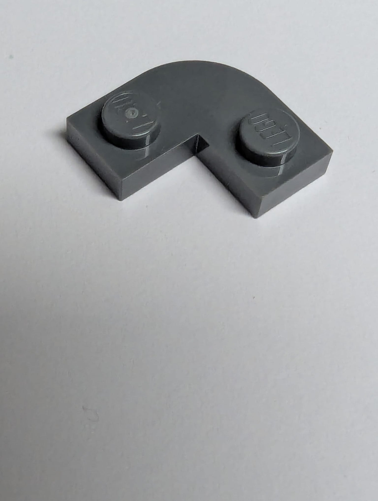 NEU Platte rund, Ecke 2 x 2 mit 1 x 1 Ausschnitt neudunkelgrau