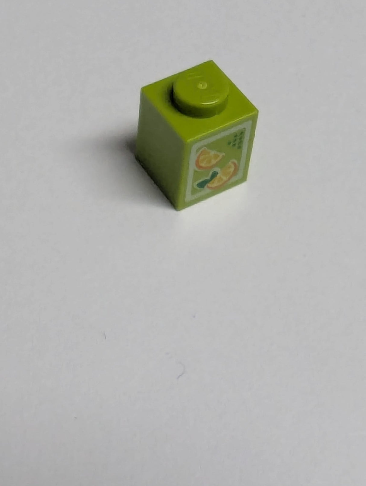 NEU Brick 1 x 1 with Oranges Pattern (Juice Carton) lindgrün lime
