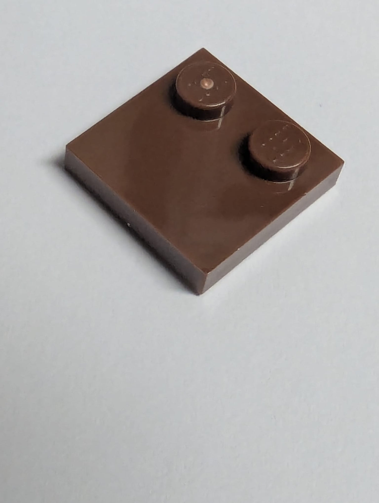 NEU Fliese, Modifiziert 2 x 2 mit Noppen am Rand neubraun