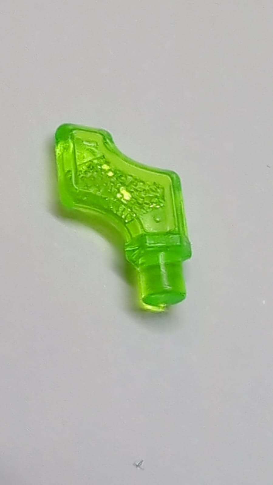 Helmschmuck Flügel transparent mediumgrün