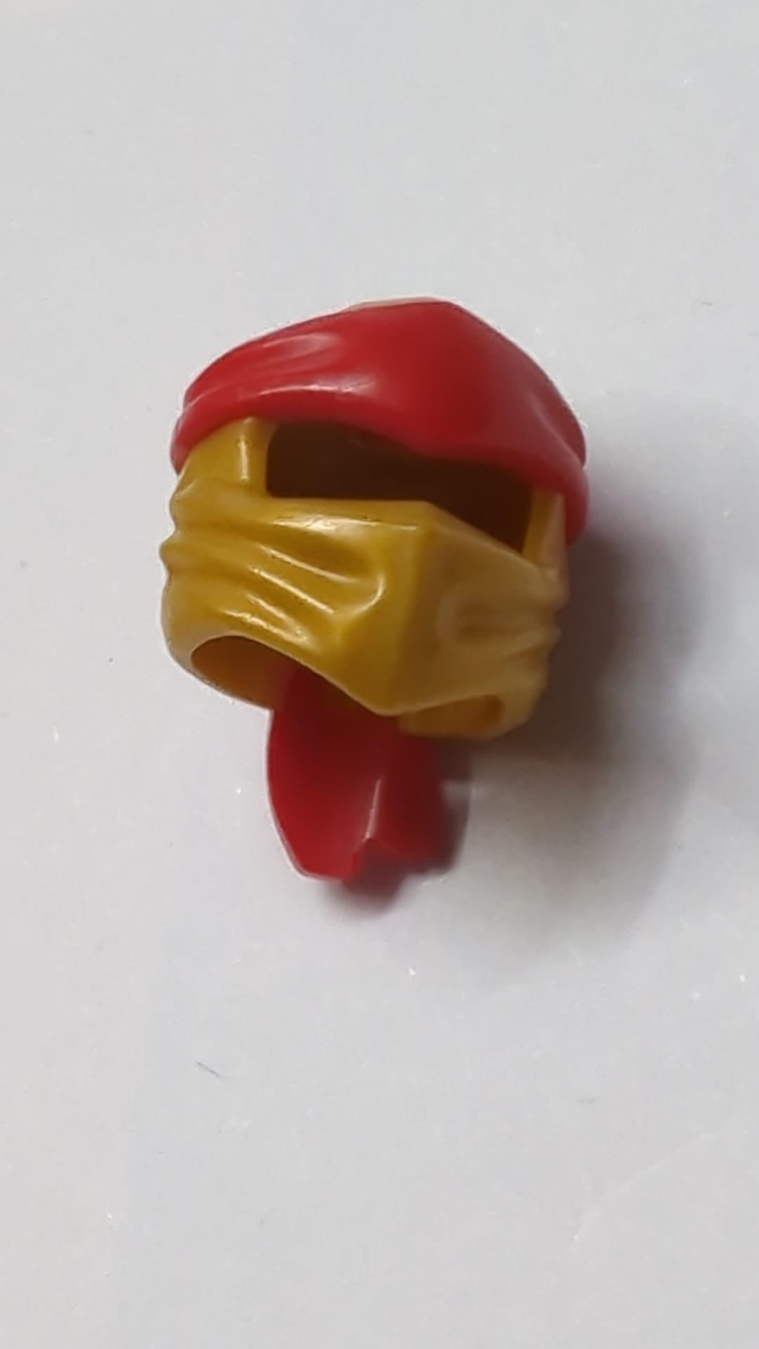 Minifigur, Kopfbedeckung Ninjago Wrap Typ 4 mit geformtem rotem Stirnbandmuster pearlgold