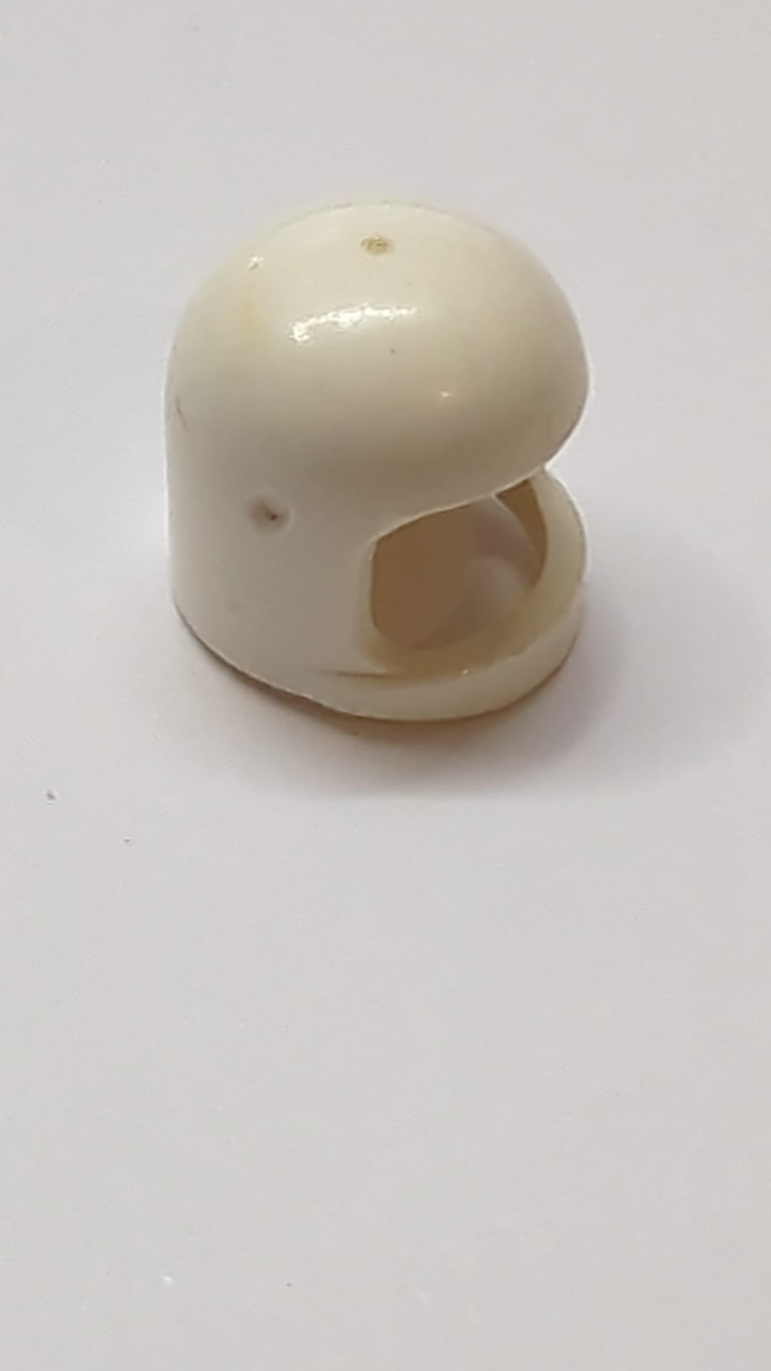 Minifigur, Kopfbedeckung Helm Weltraum / Stadt mit dickem Kinnriemen - mit Visiervertiefungen weiß