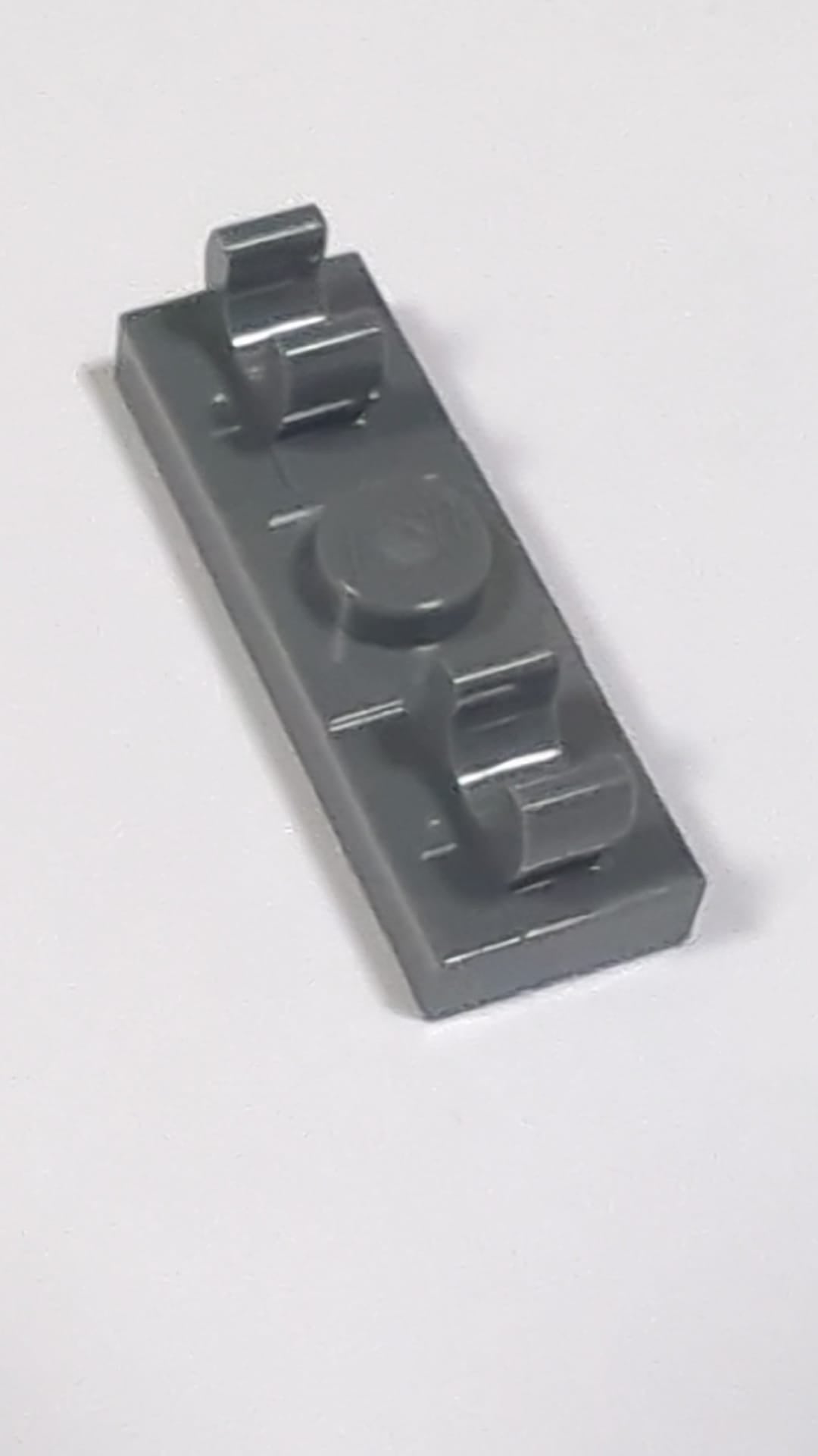 NEU Plate, Modified 1 x 3 with 2 Open O Clips on Top neudunkelgrau dark bluish gray