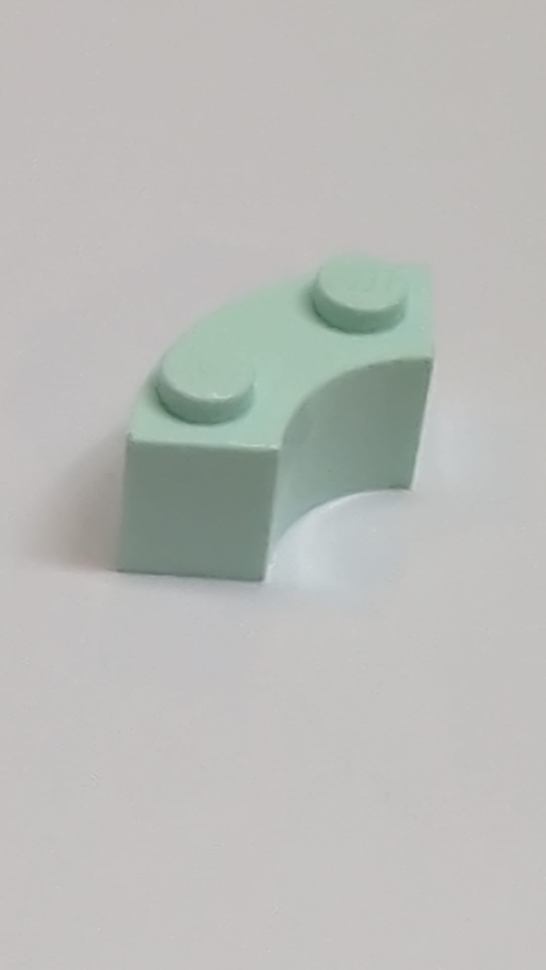 2x2 Ziegelstein, abgerundete Ecken, Makkaroni mit Noppenkerbe und verstärkter Unterseite, aqua hellaqua